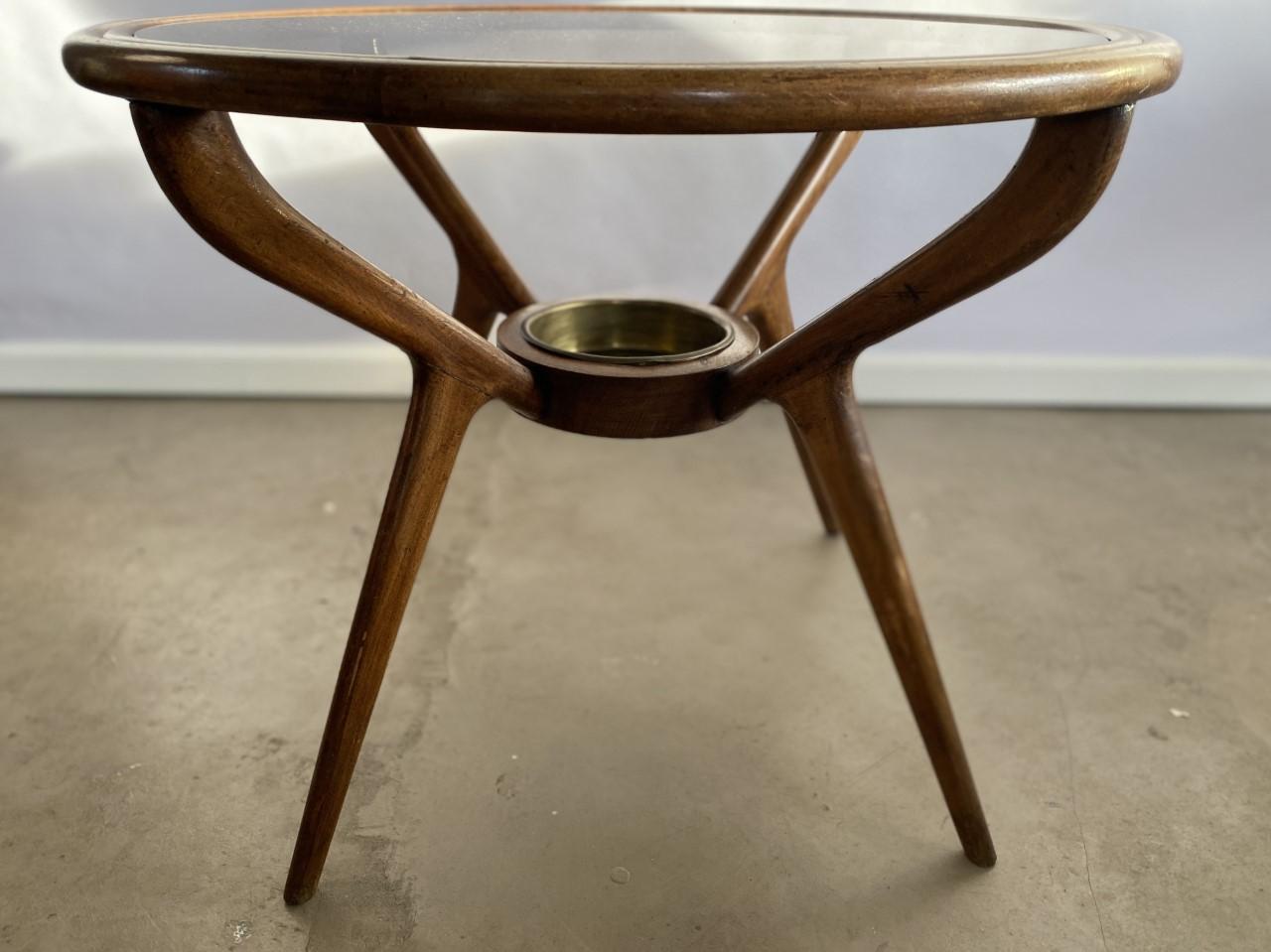 Mid-Century Modern Very Elegant Gio Ponti Style Round Coffee Table