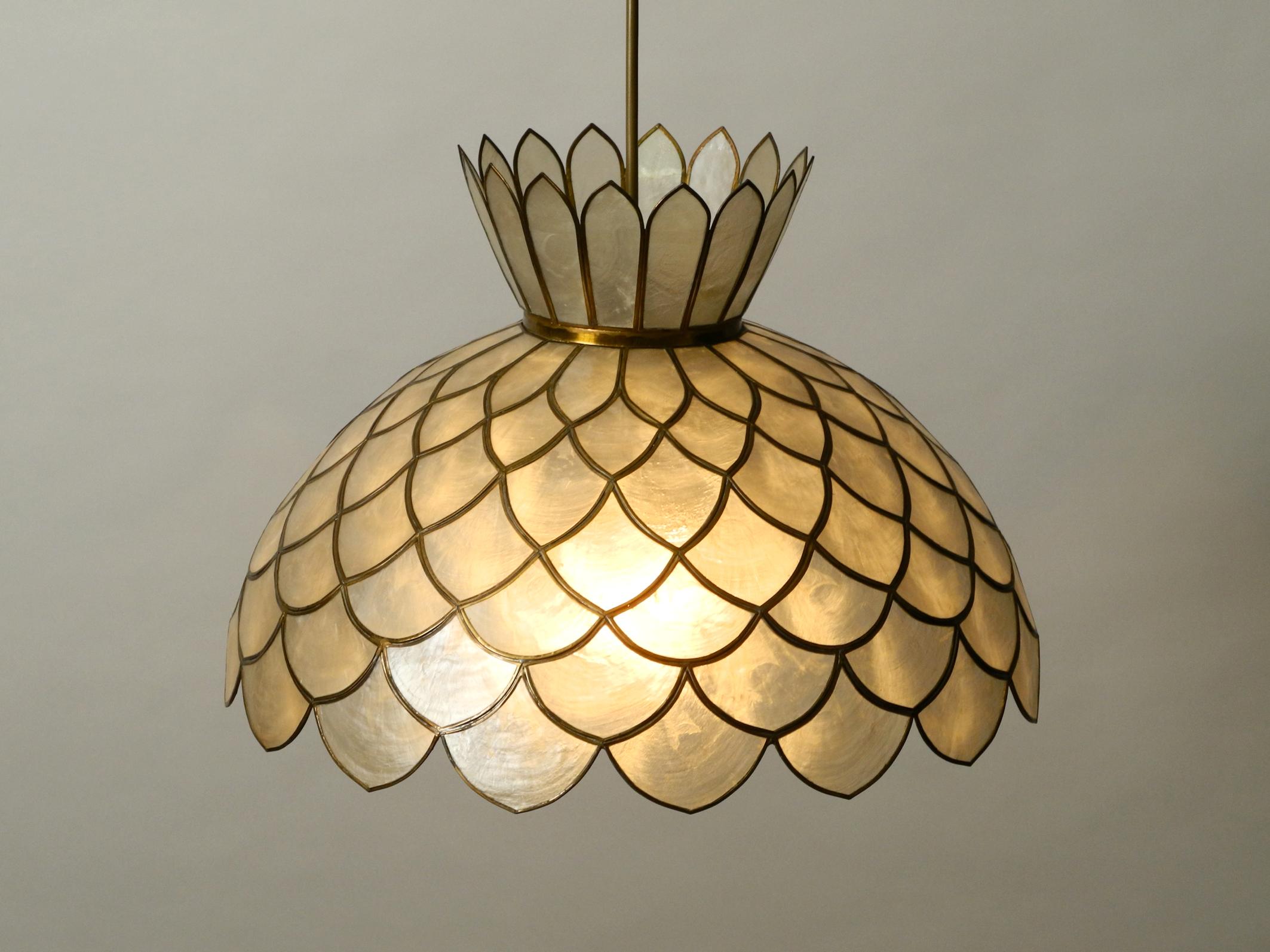 Very Elegant Gorgeous Beautiful 1970s Pendant Lamp Made of Mother of Pearl 6