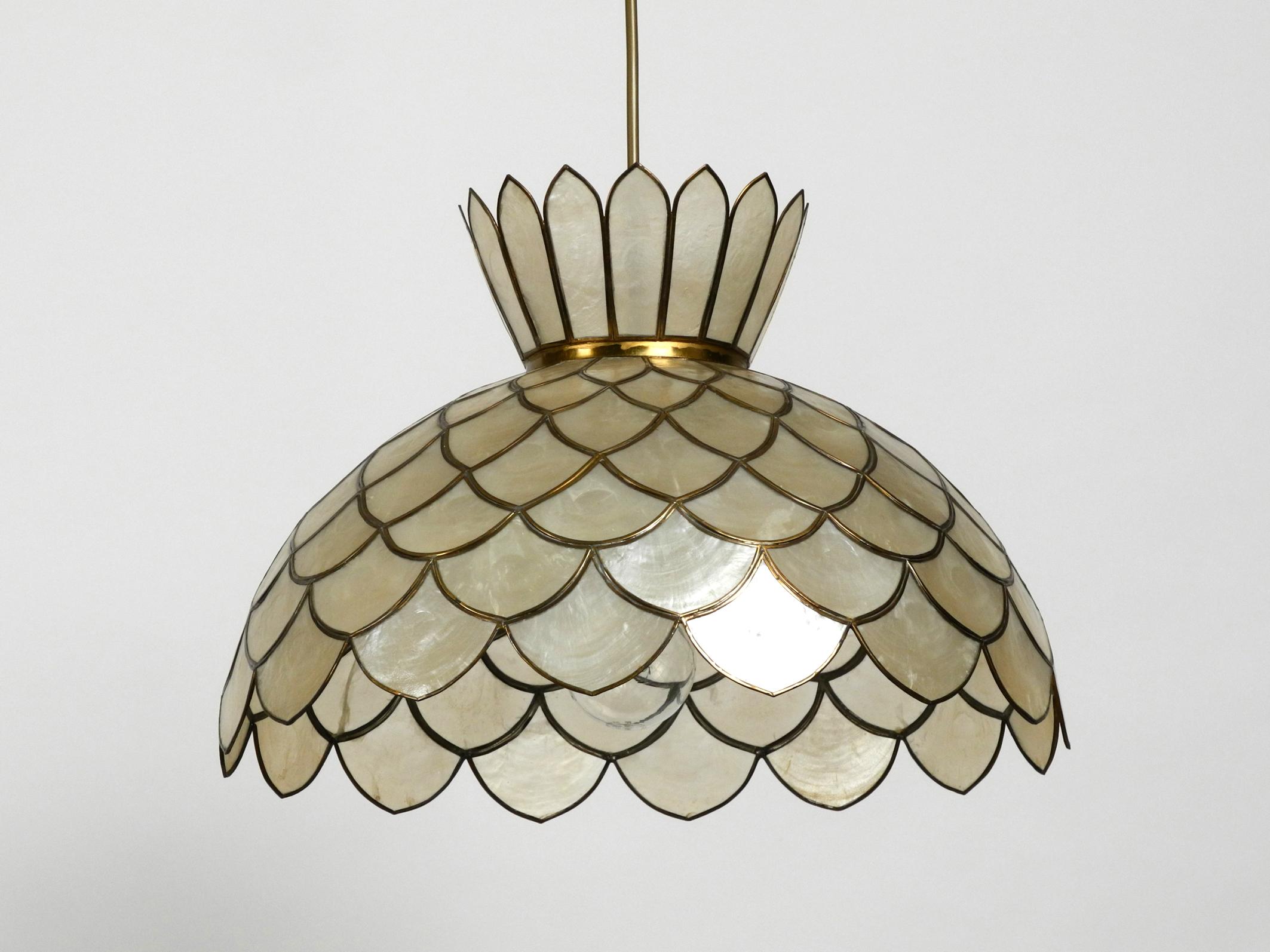 European Very Elegant Gorgeous Beautiful 1970s Pendant Lamp Made of Mother of Pearl