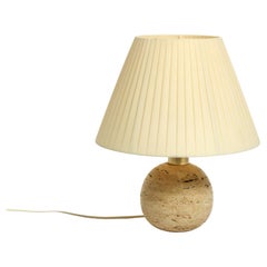 Very elegant Italian 60s table lamp made of travertine by Fratelli Mannelli