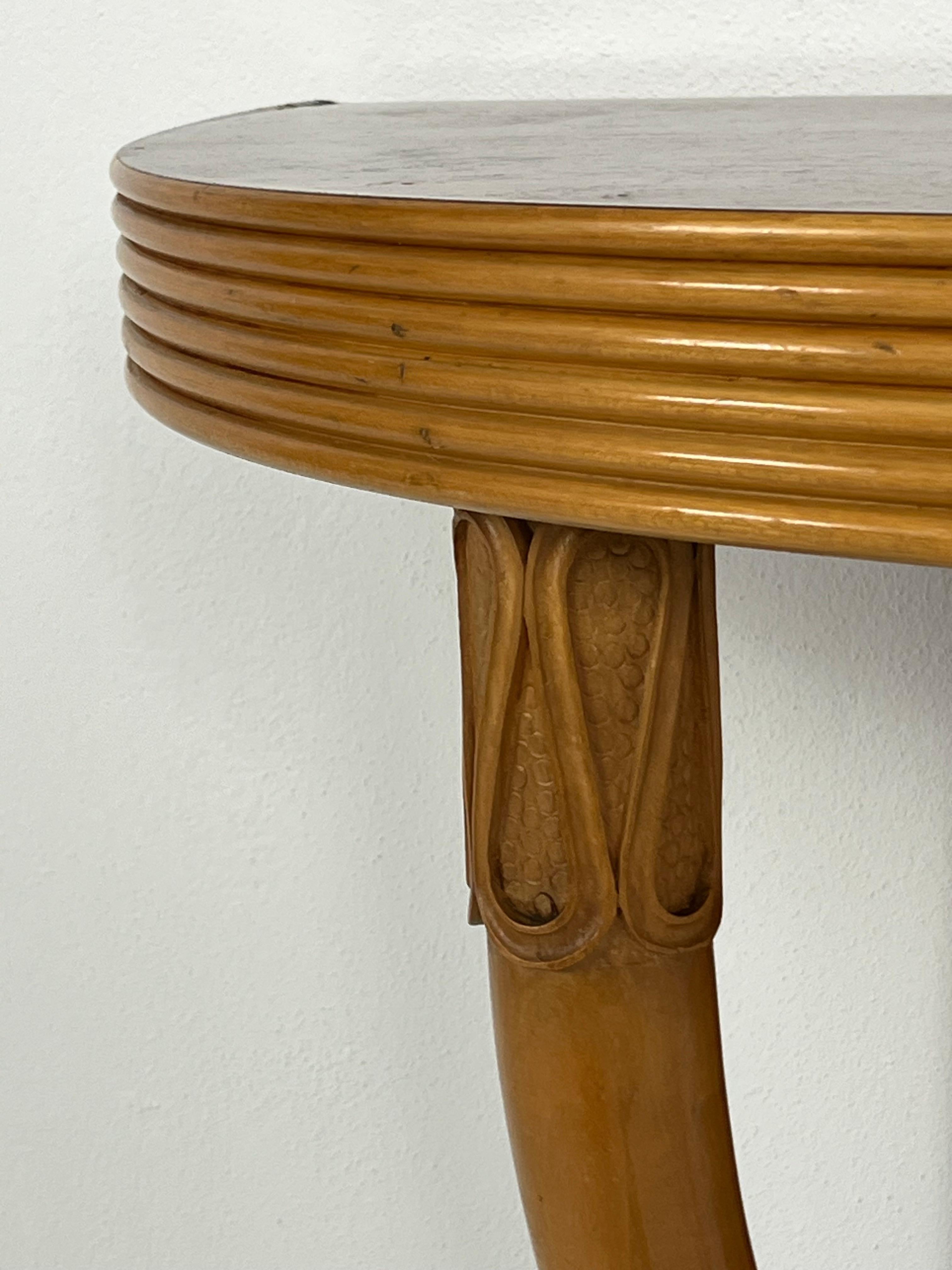Sehr elegante italienische Konsole aus der Mitte des Jahrhunderts, Osvaldo Borsani zugeschrieben 1950er Jahre im Angebot 1