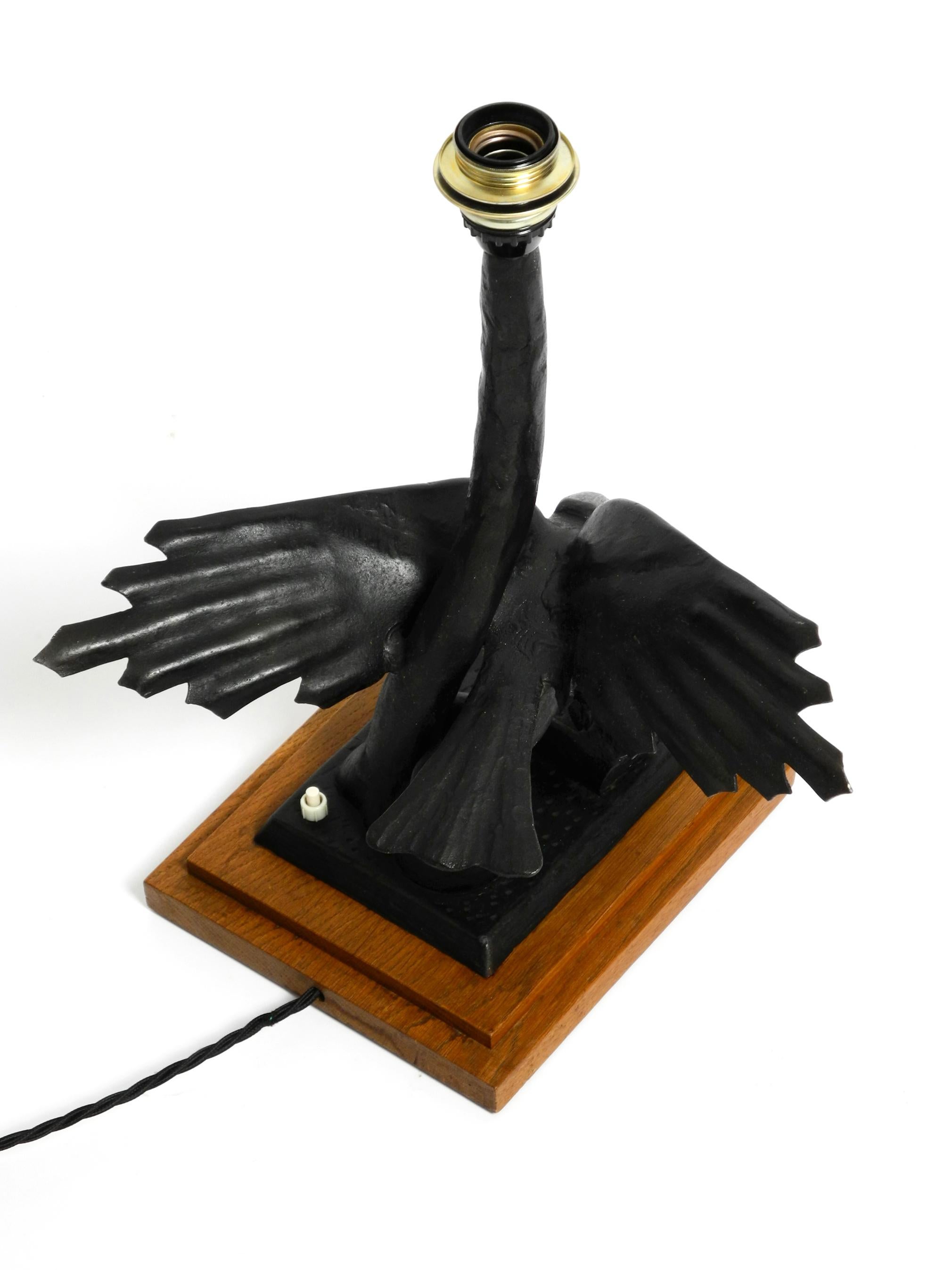 Very Elegant Large 1940s Table Lamp Made of Iron in the Shape of an Eagle For Sale 8