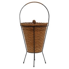 Très élégant panier à couture en osier de rotin, années 1960