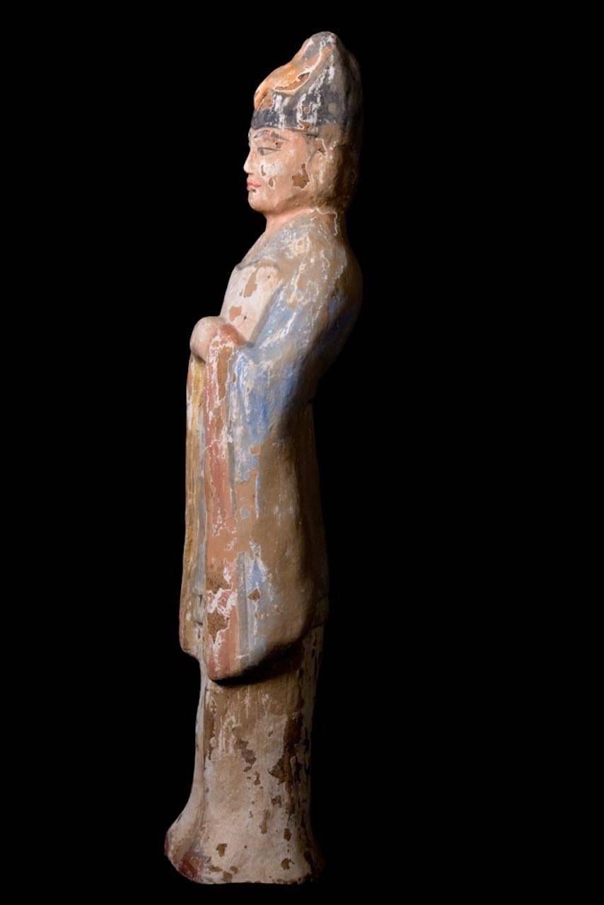 18th Century and Earlier Very Elegant Tang Dynasty Dignitary in Orange Terracotta, China '618-907 AD' For Sale