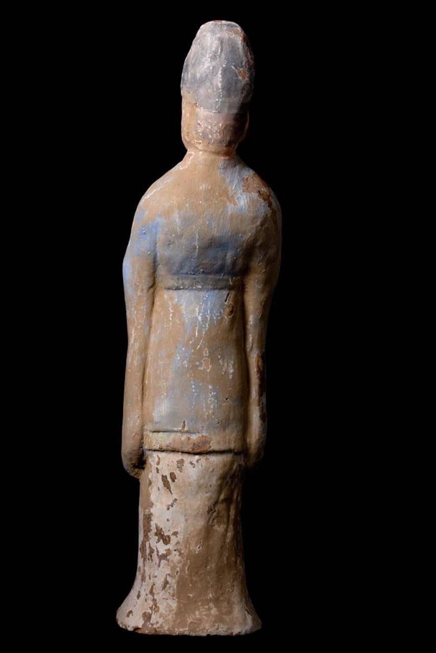 Very Elegant Tang Dynasty Dignitary in Orange Terracotta, China '618-907 AD' For Sale 2