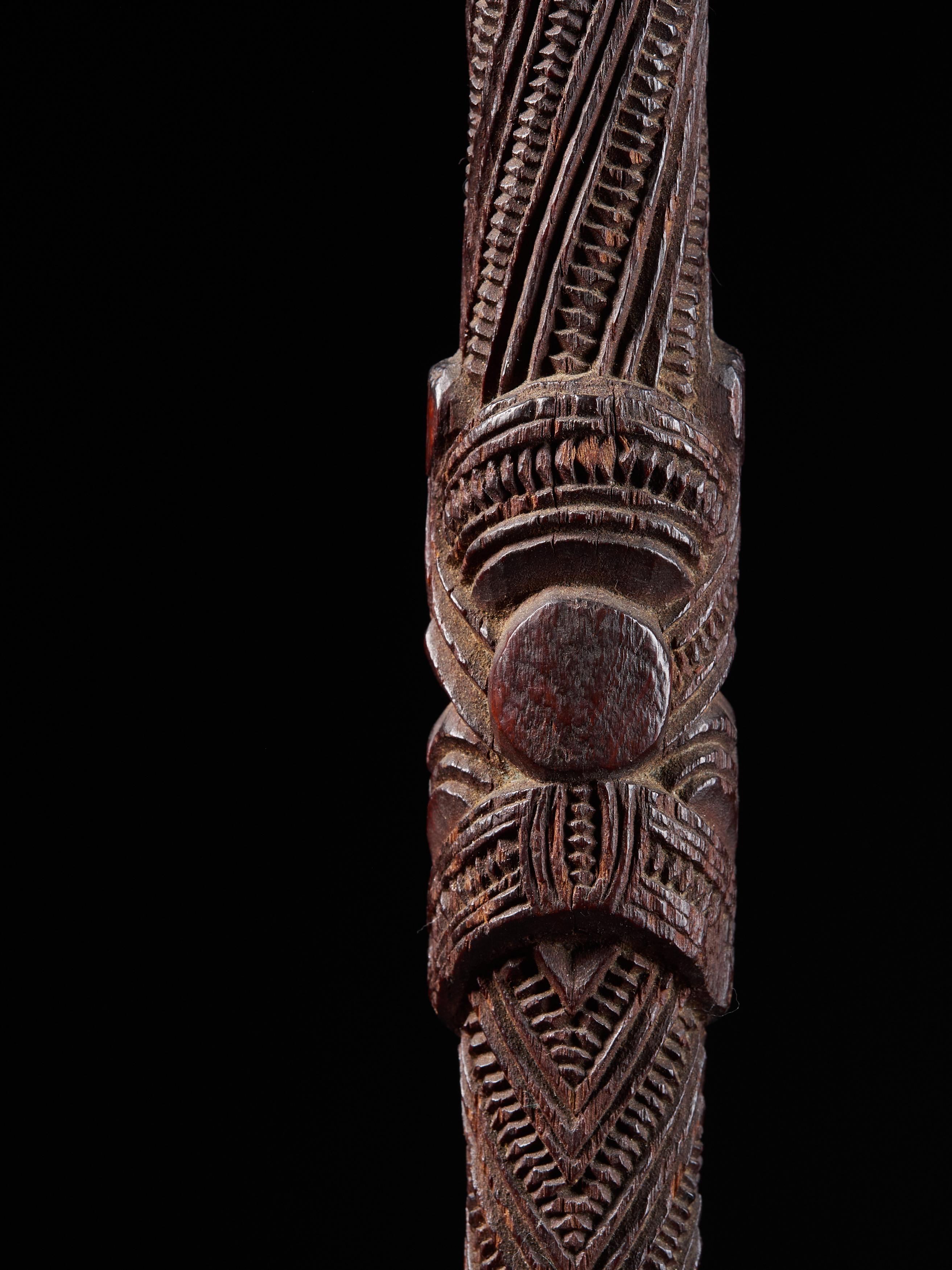 Very Elegant Tokotoko, Carved Maori Walking or Orators Stick 2