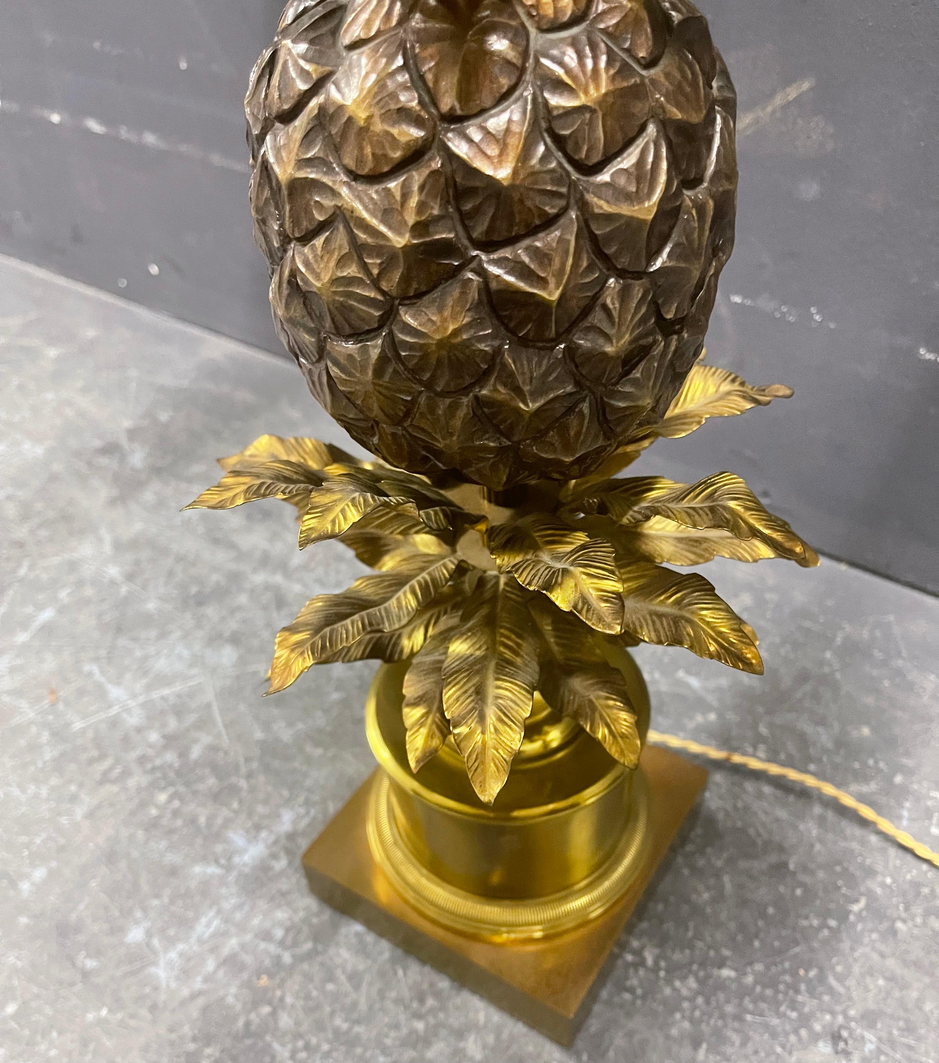 Very Exclusive, Iconic and Awesome Pair of Maison Charles Pineapple Lamps For Sale 11