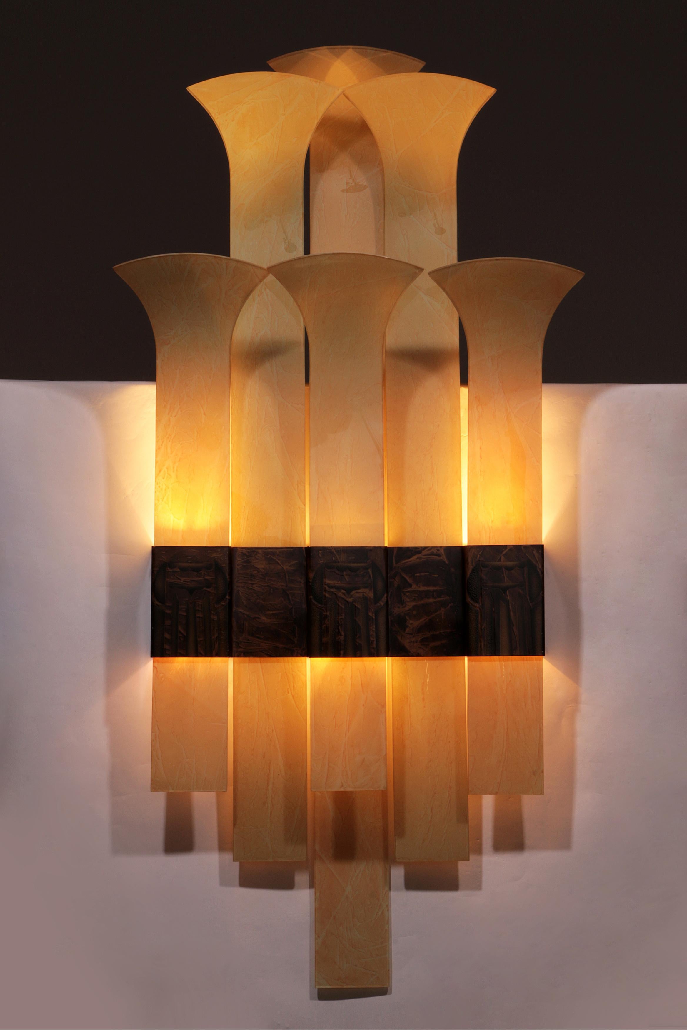 Very exclusive, very large wall lamp from the Dutch Theater Thalia IJmuiden 1930 In Good Condition For Sale In Oirlo, LI