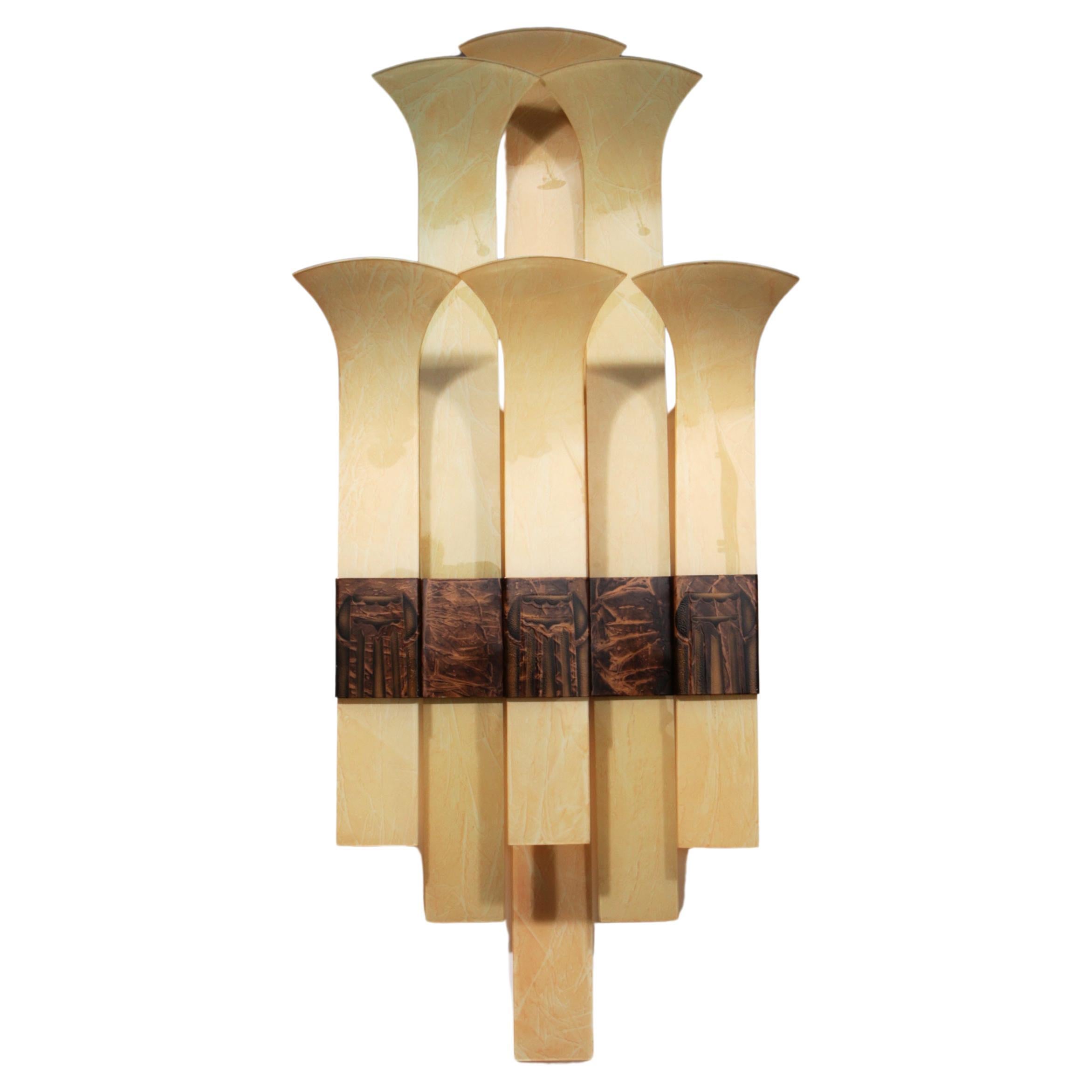 Very Exclusive Wall Lamp from Theater Thalia, Art Deco


This exclusive Art Deco wall lamp is a true work of art, straight from the historic Theater Thalia in IJmuiden. With only six examples ever made, this lamp is a rare and valuable piece for any