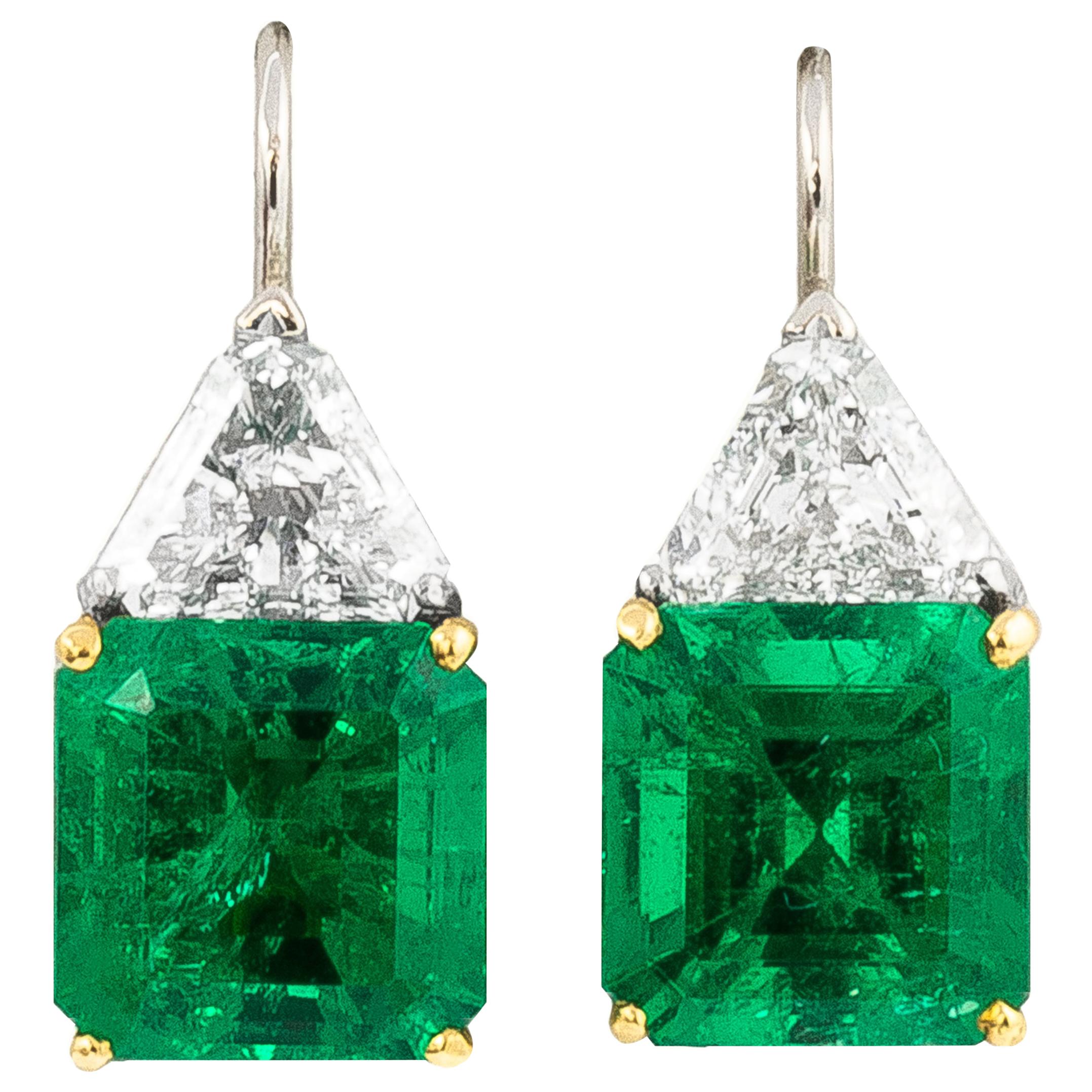 Very Fine AGL Certified Emeralds 11.28 Carats and Diamonds 3 Carats Earrings