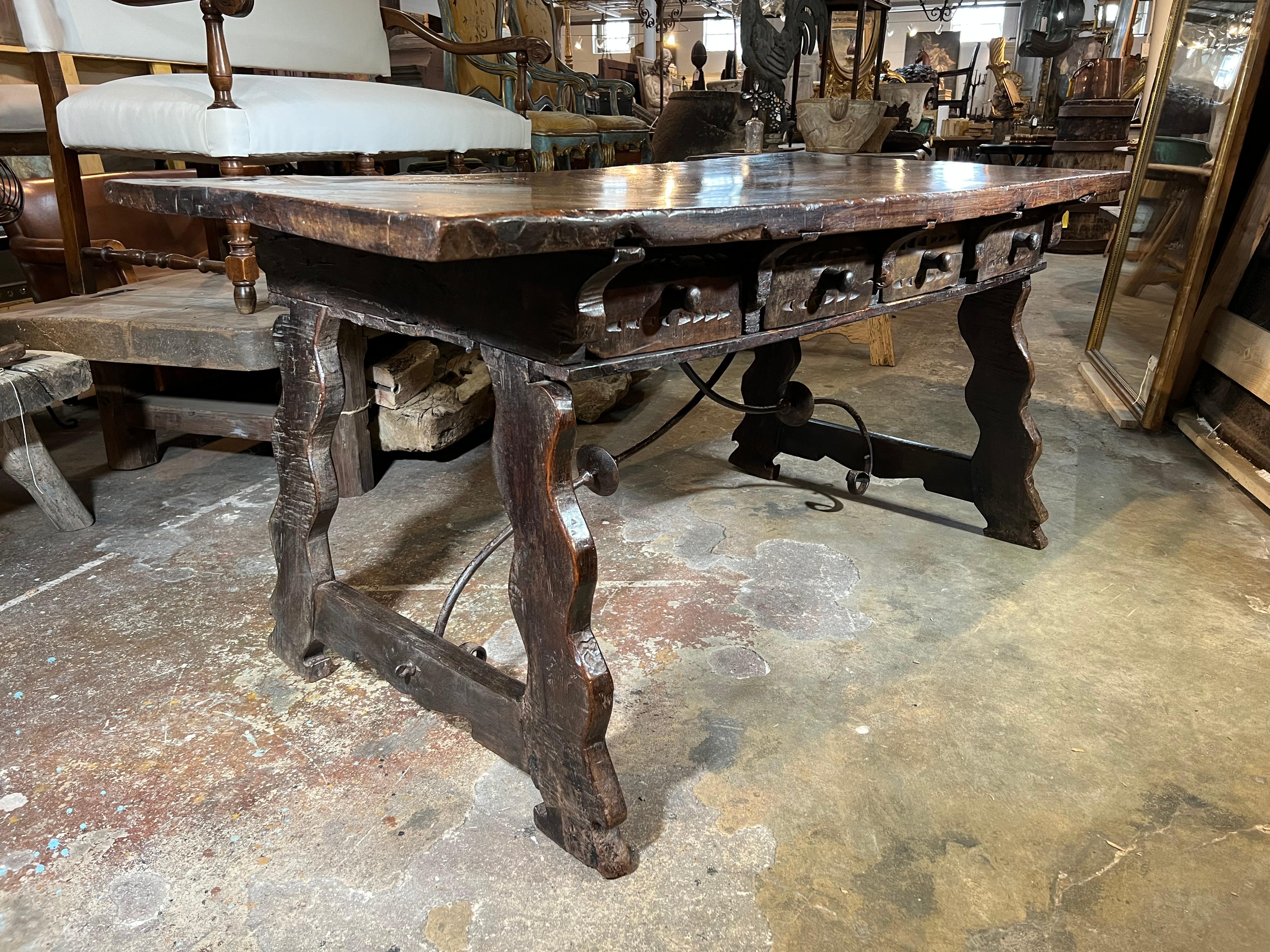 Very Fine 17th Century Spanish Desk In Good Condition For Sale In Round Top, TX