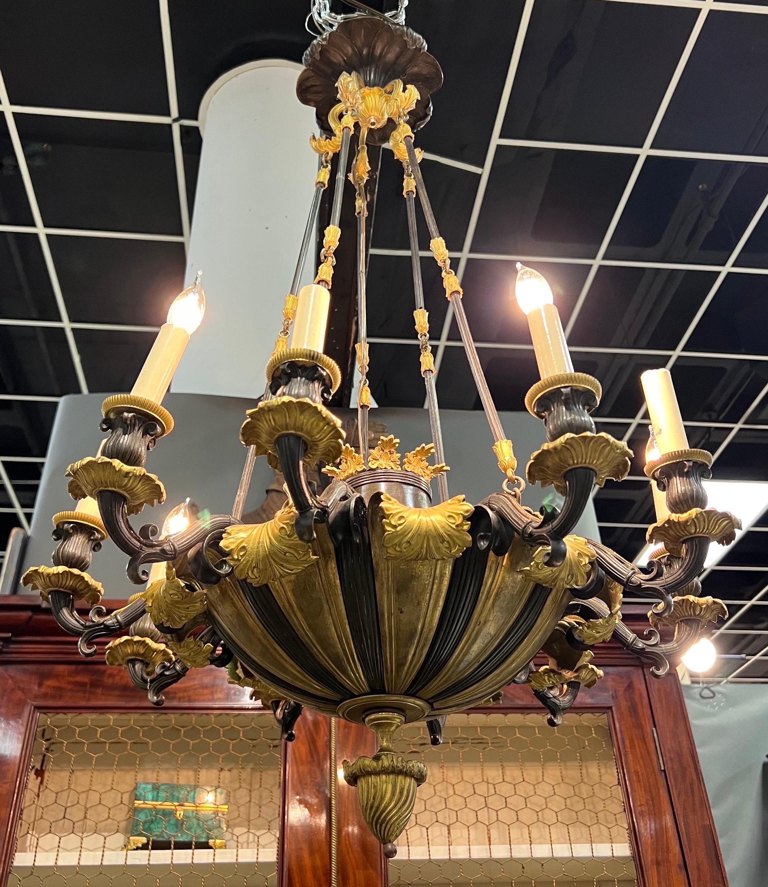 Very Fine 19th Century French Empire Bronze Chandelier For Sale 4