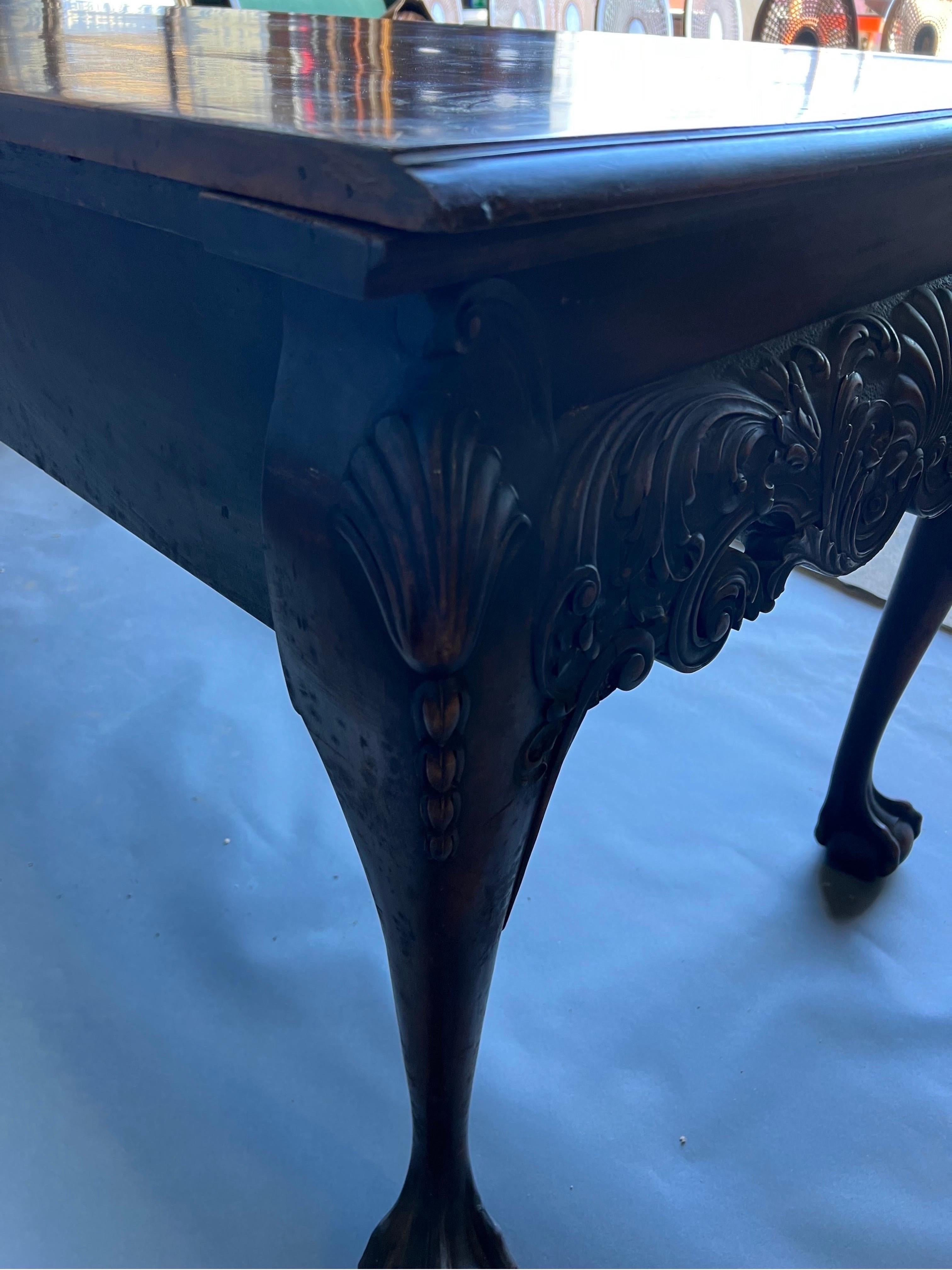 Très belle table console en acajou du 19ème siècle estampillée Gillows en vente 7