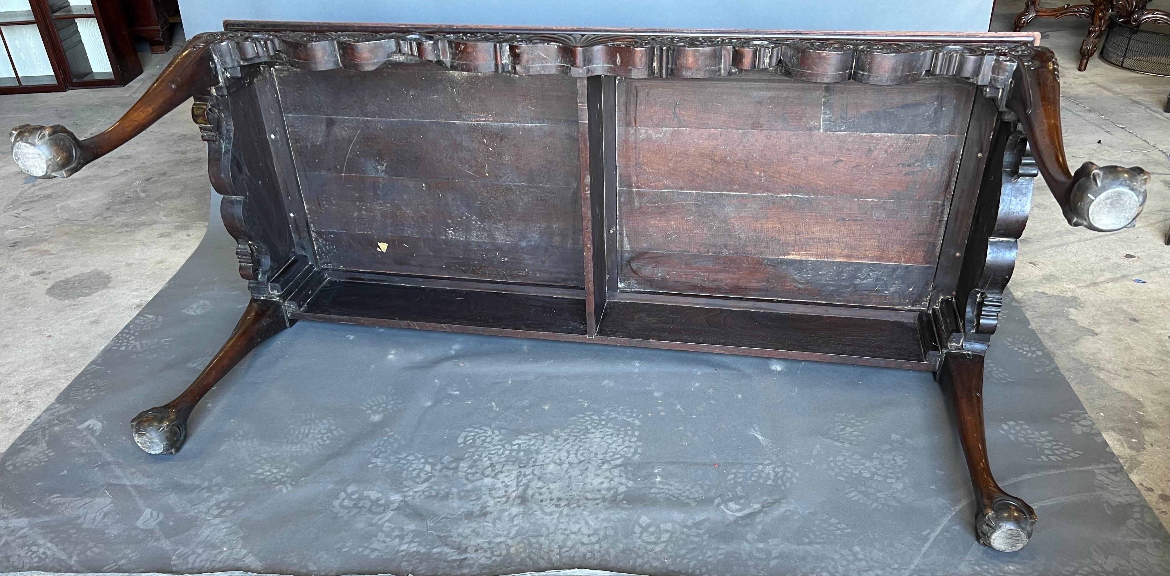 Très belle table console en acajou du 19ème siècle estampillée Gillows en vente 8
