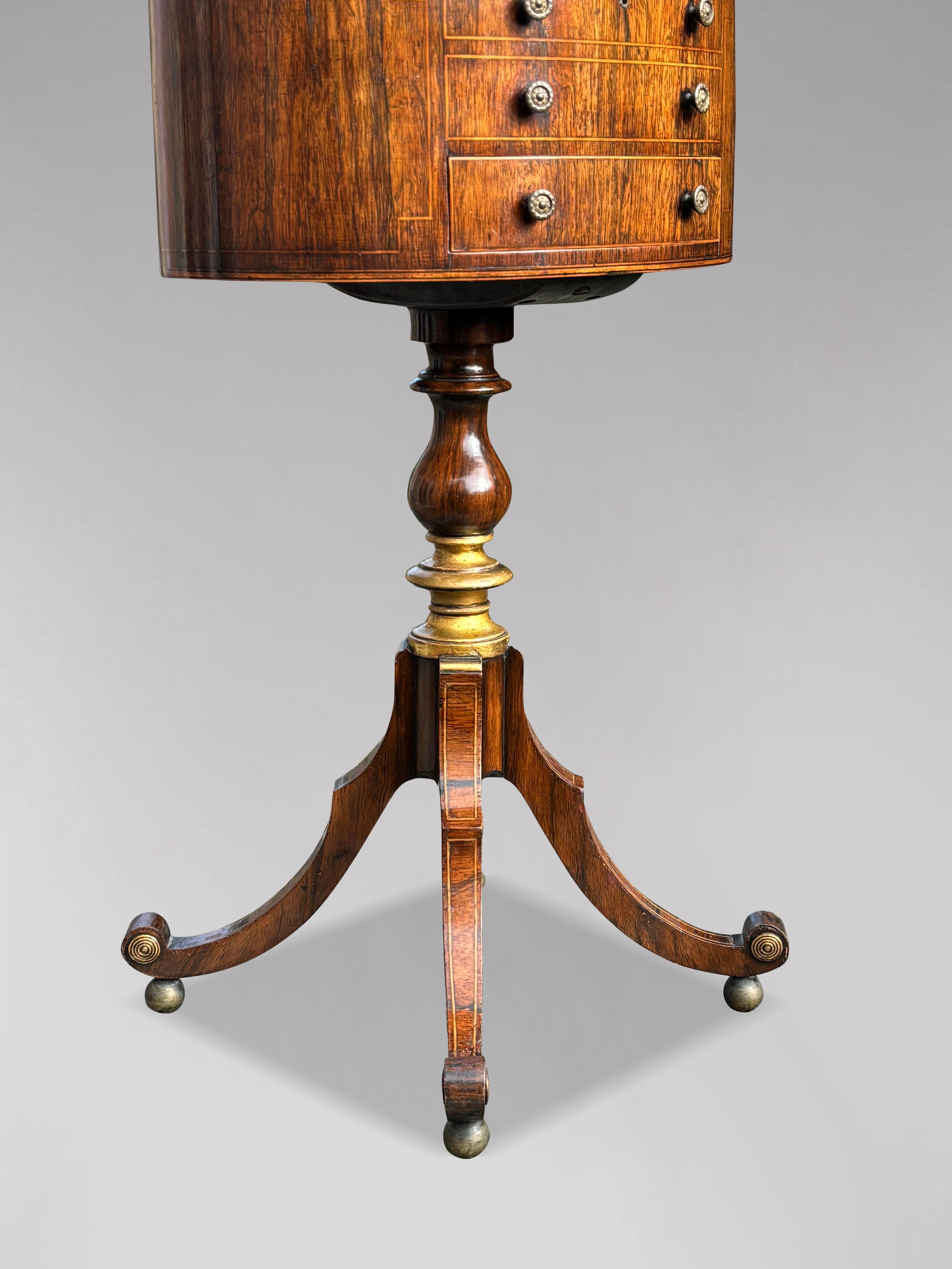 Sehr feiner Rosenholz- und Intarsien-Drehtisch aus der Regency-Zeit des 19. im Angebot 12