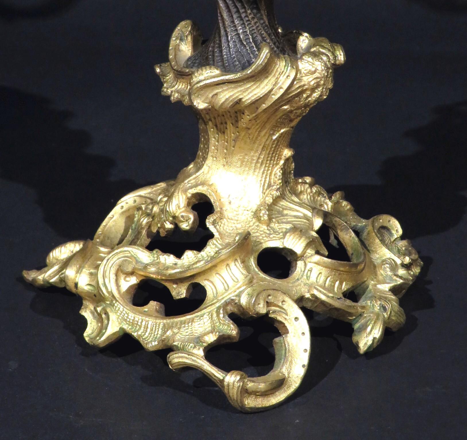 Feiner Rokoko-Kandelaber aus vergoldeter Bronze aus dem 19. Jahrhundert, Frankreich, um 1870 im Zustand „Gut“ im Angebot in Ottawa, Ontario
