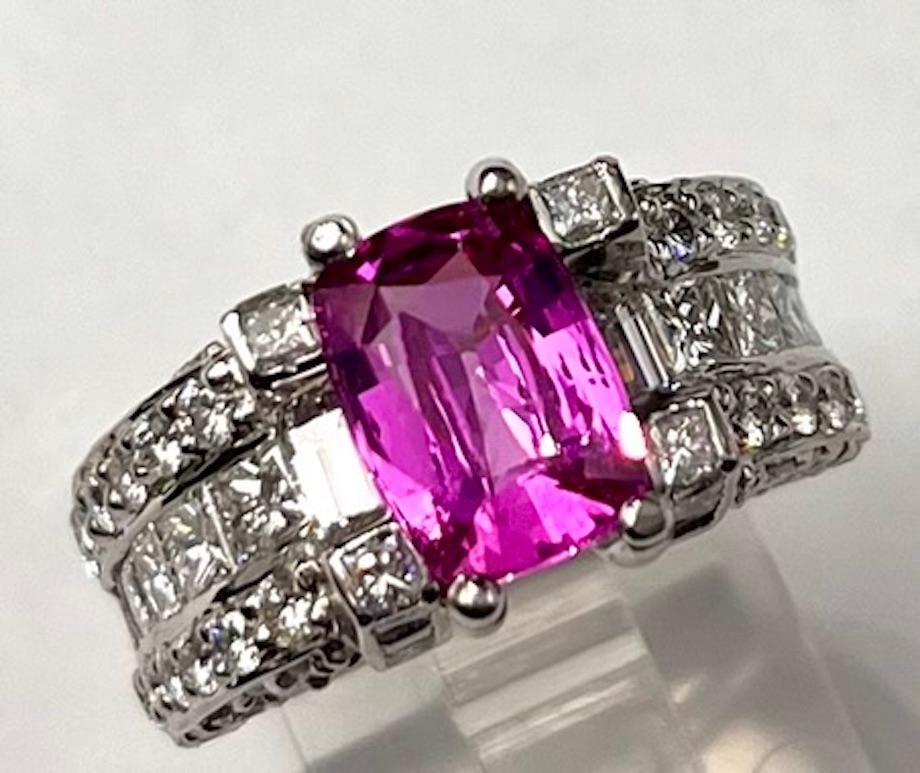 Very Fine 2.88Ct Cushion Cut Natural Pink Sapphire Ring  In New Condition For Sale In San Diego, CA