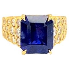 Ring mit feinem 7,07 Karat blauem Saphir und Diamant
