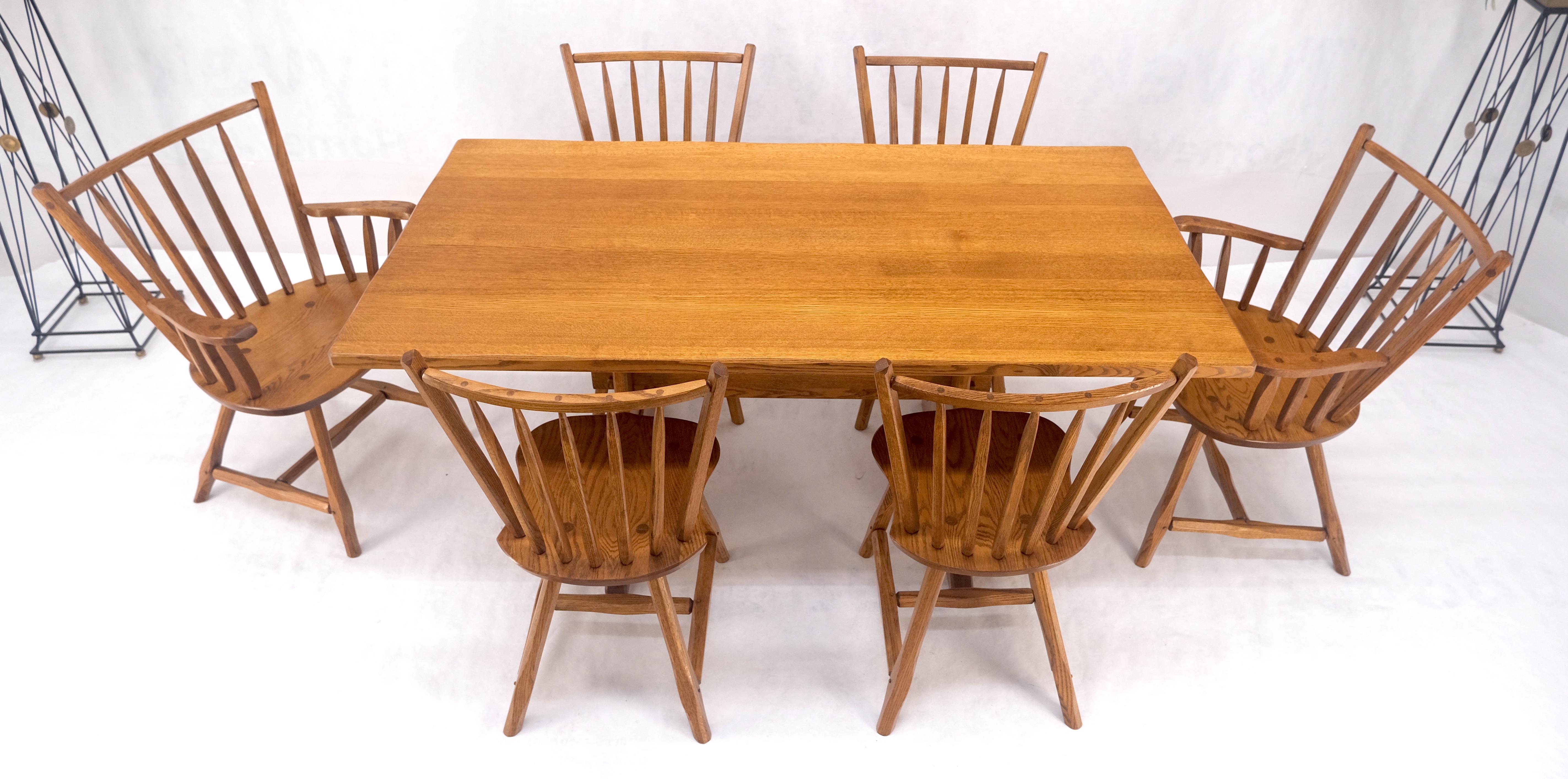 Très belles chaises de salle à manger en chêne massif, toutes articulations chevillées, ensemble de table MINT Bon état - En vente à Rockaway, NJ