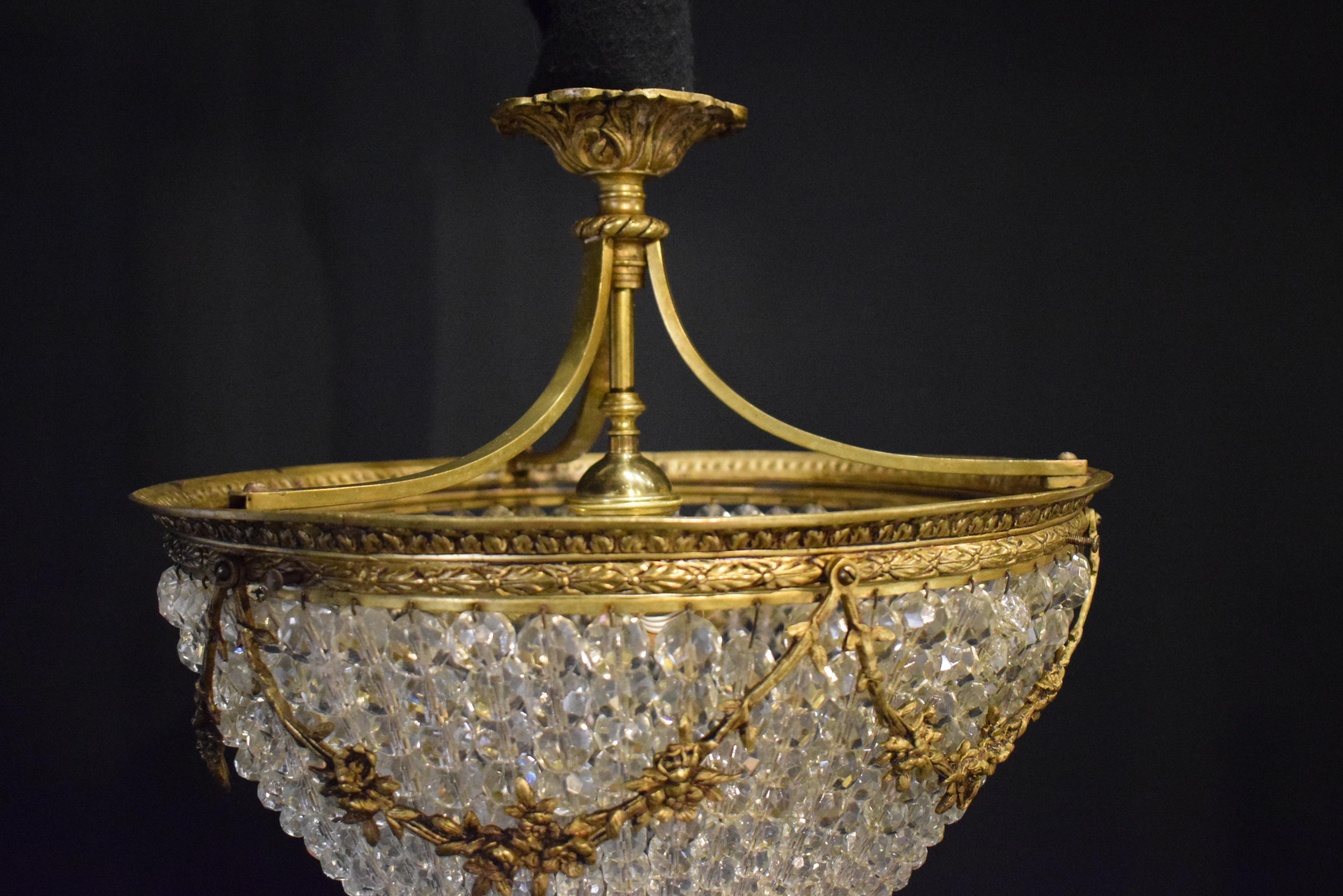 Lustre très fin et élégant en vente 5