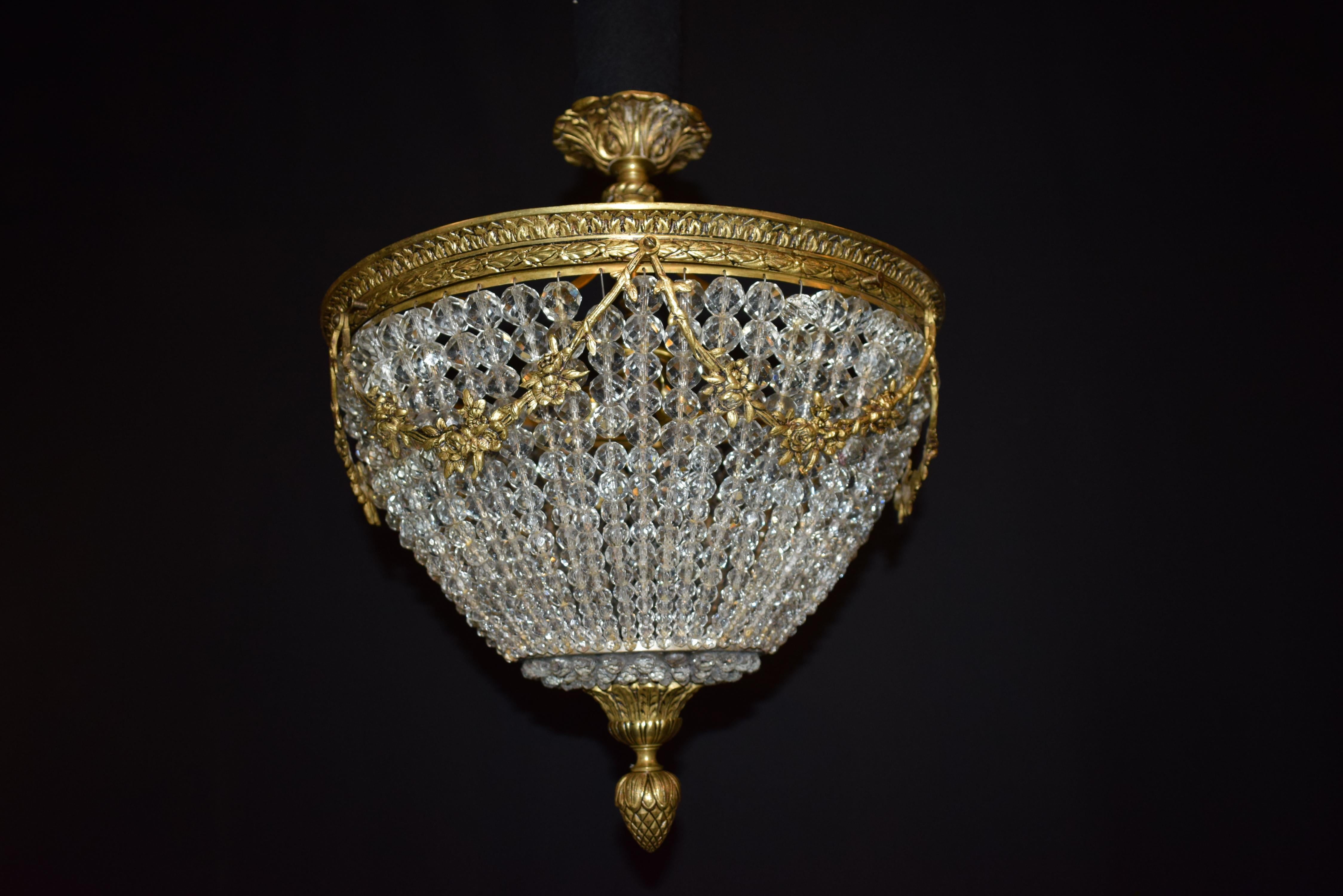 Early 20th Century Very Fine and Elegant Chandelier For Sale
