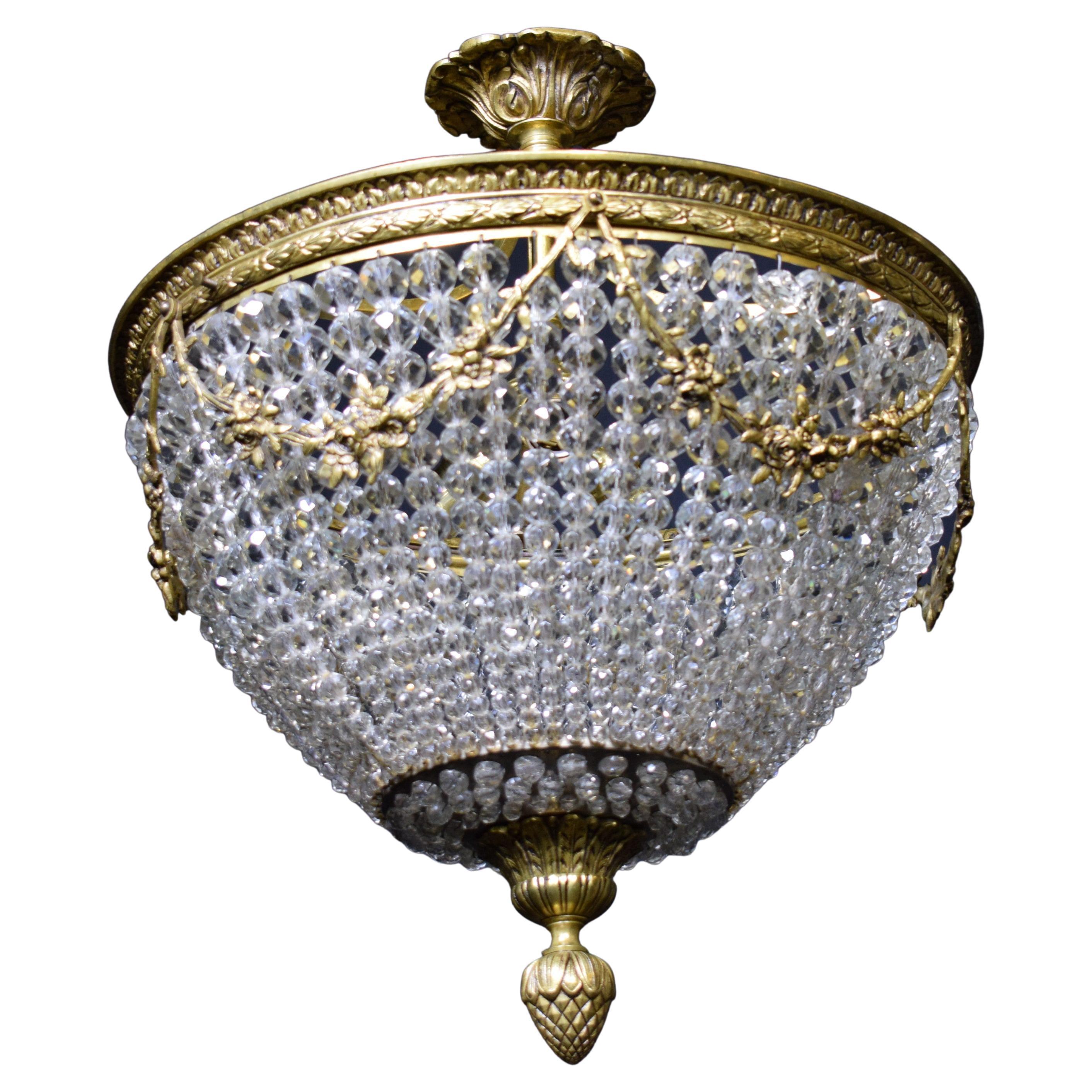 Lustre très fin et élégant