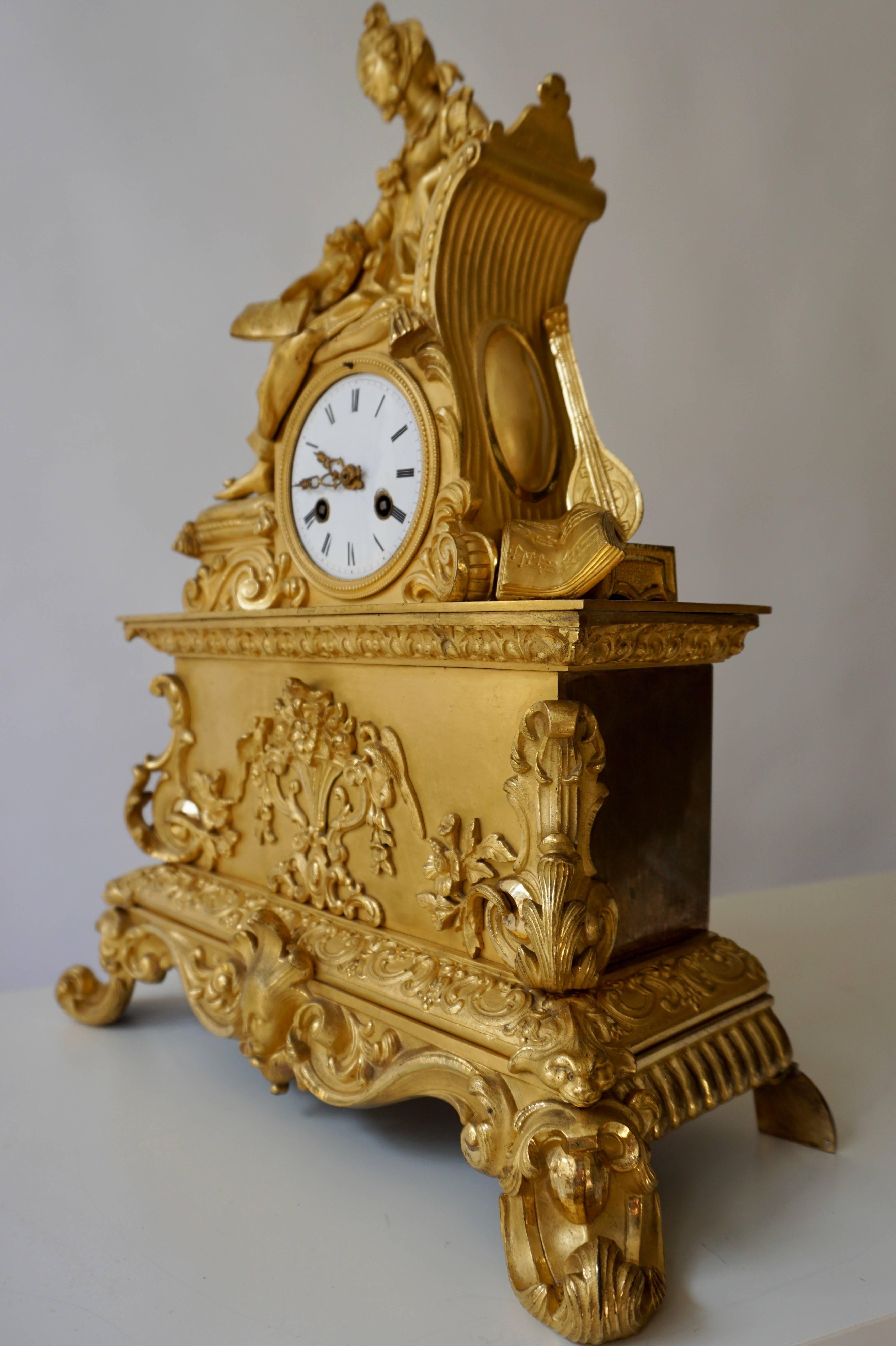 Very Fine and Elegant Fire, Gilt Bronze Mantle Clock in the Romantic Taste 10