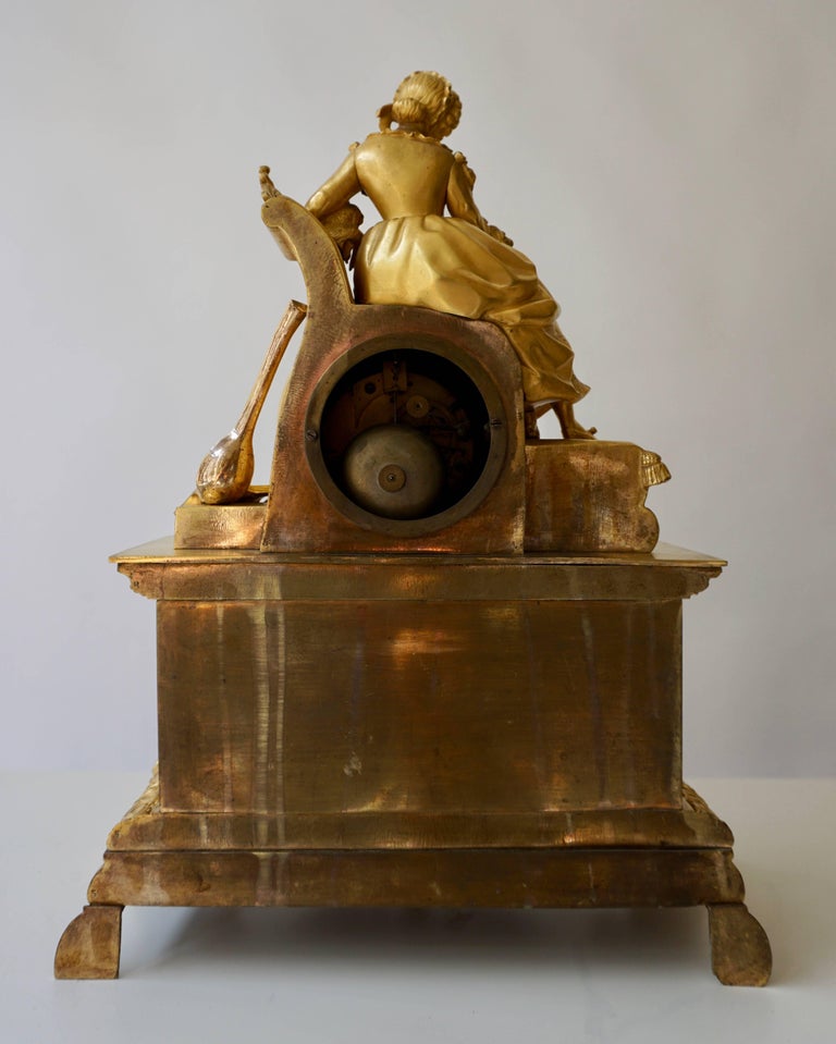 Very Fine and Elegant Fire, Gilt Bronze Mantle Clock in the Romantic Taste For Sale 12