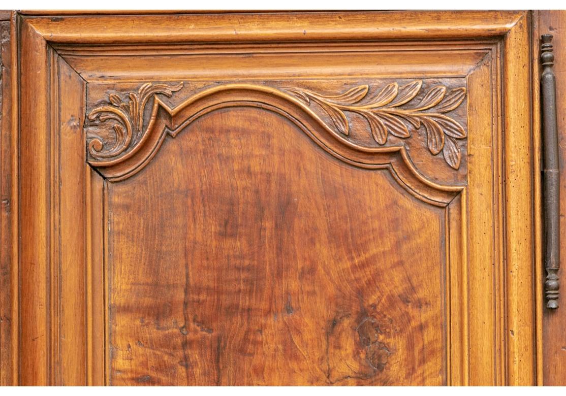 Very Fine and Massive Burled and Carved French Antique Armoire For Sale 7