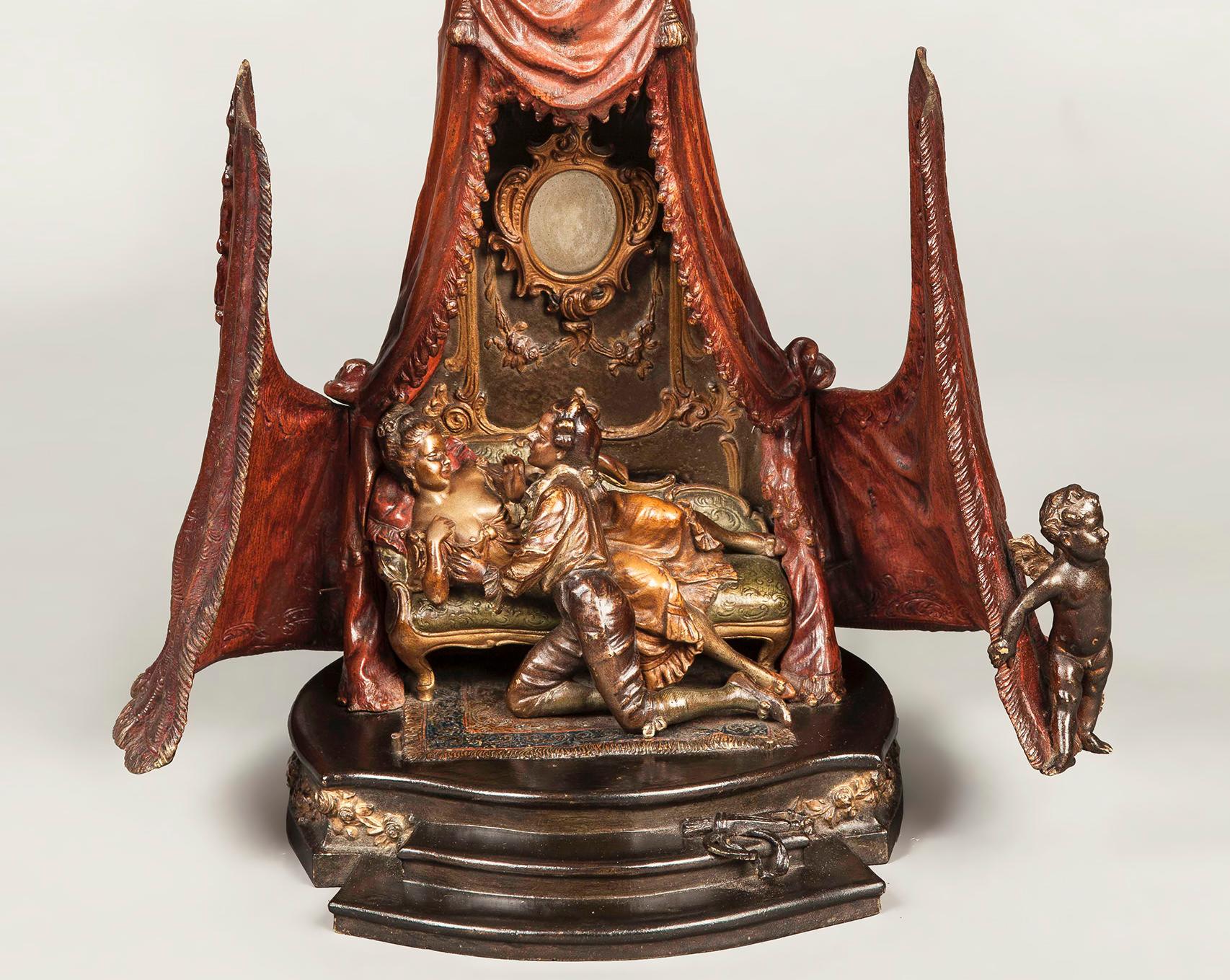 Très belle et rare lampe de bureau viennoise ancienne en bronze en forme de boîte musicale Excellent état à London, GB