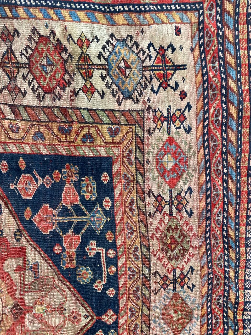 Bobyrug’s Very Fine Antique Ghashghai Rug In Fair Condition For Sale In Saint Ouen, FR