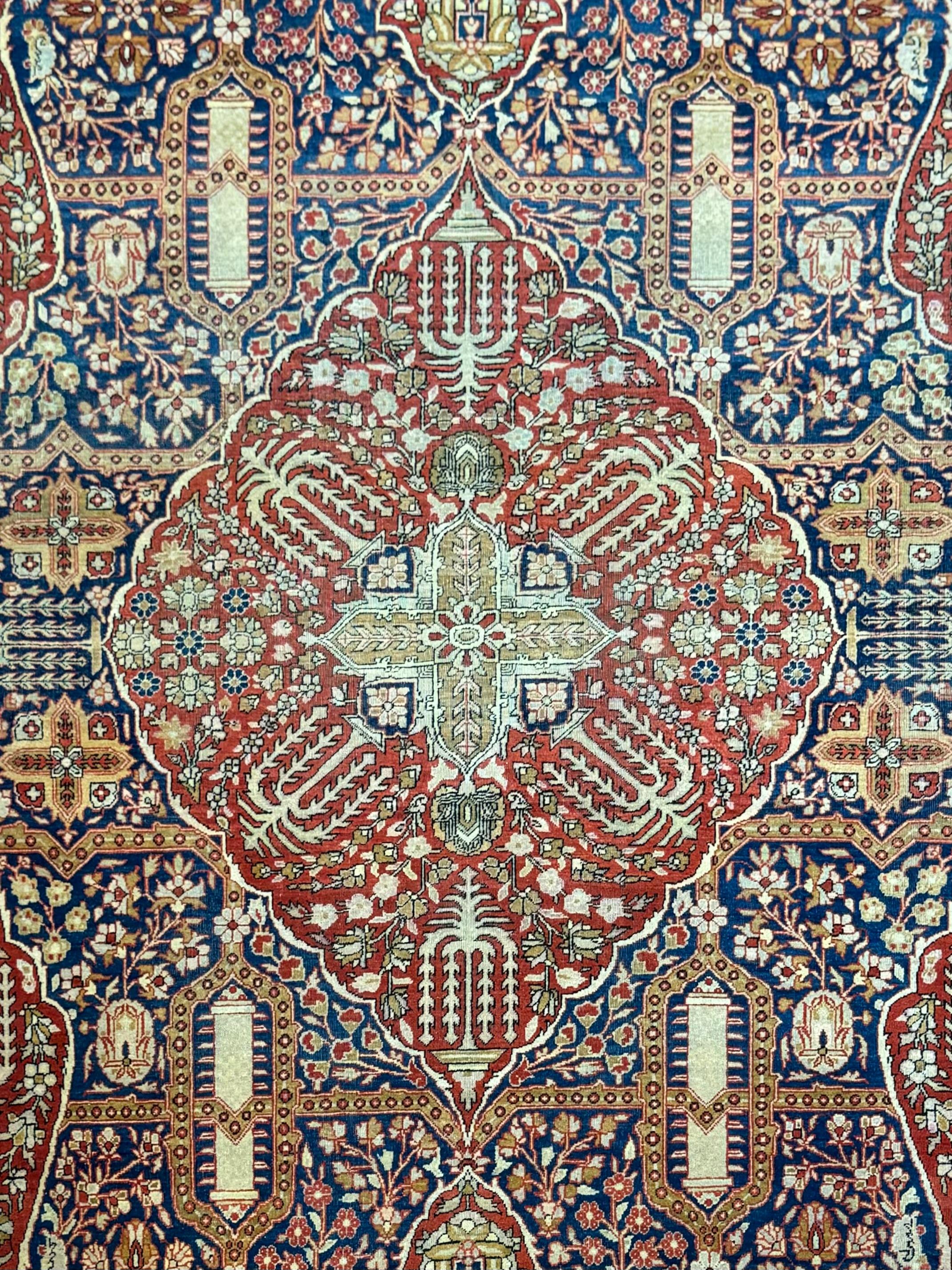 Very Fine Antique Persian Kashan Rug (Rare Design) For Sale 4