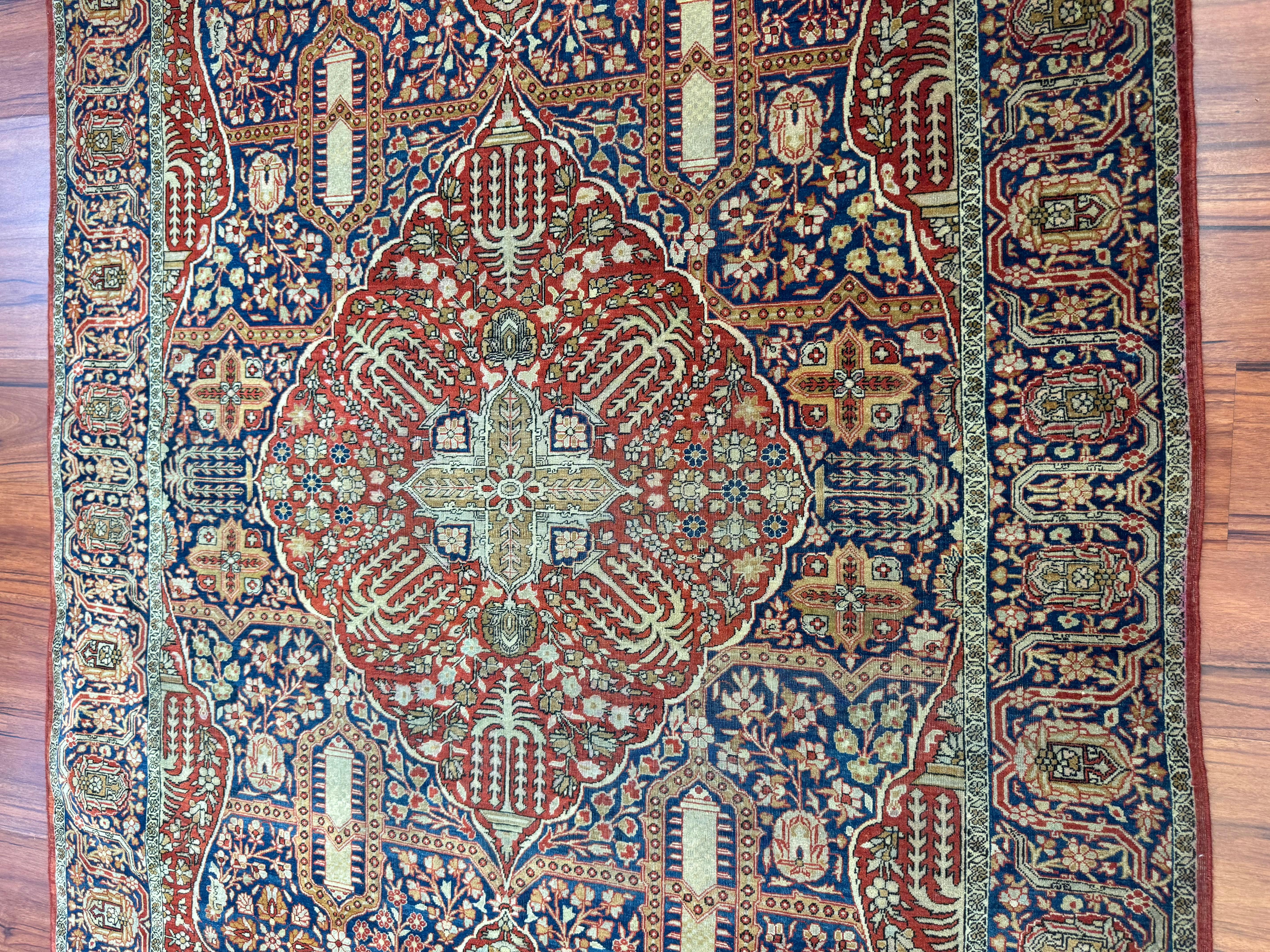 Very Fine Antique Persian Kashan Rug (Rare Design) For Sale 14