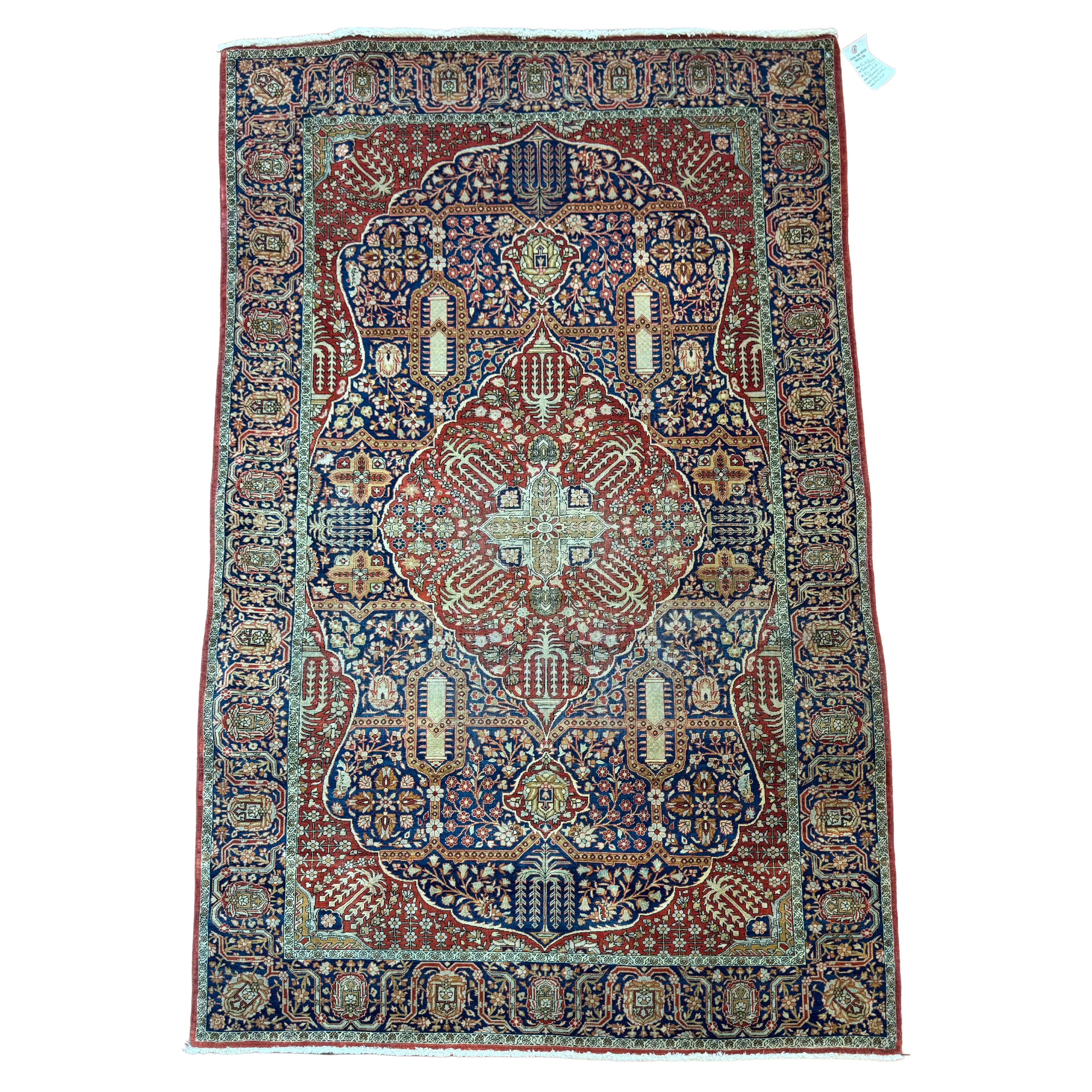 Very Fine Antique Persian Kashan Rug (Rare Design) For Sale