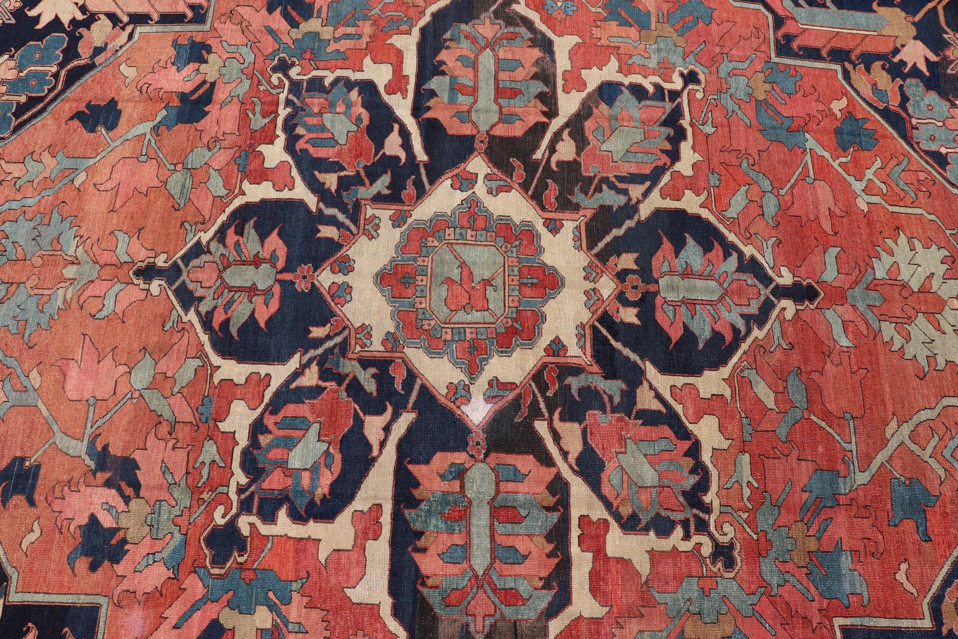 19th Century Very Fine Antique Persian Serapi Rug with Bold Geometric Medallion Design For Sale