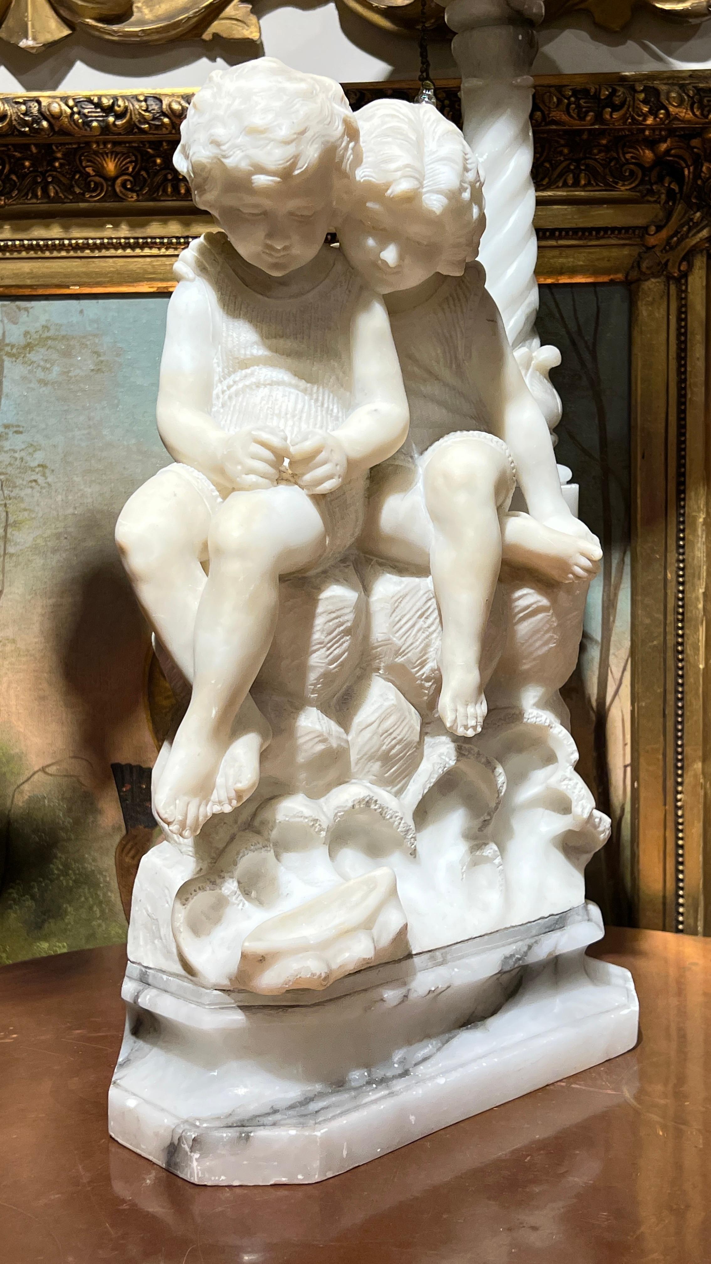 Very fine Art Deco  Italian Alabaster Carved Figurative Lamp by Gaspar Mascagni For Sale 6