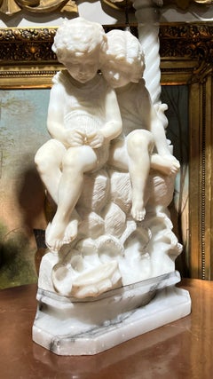 Very fine Art Deco  Italian Alabaster Carved Figurative Lamp by Gaspar Mascagni