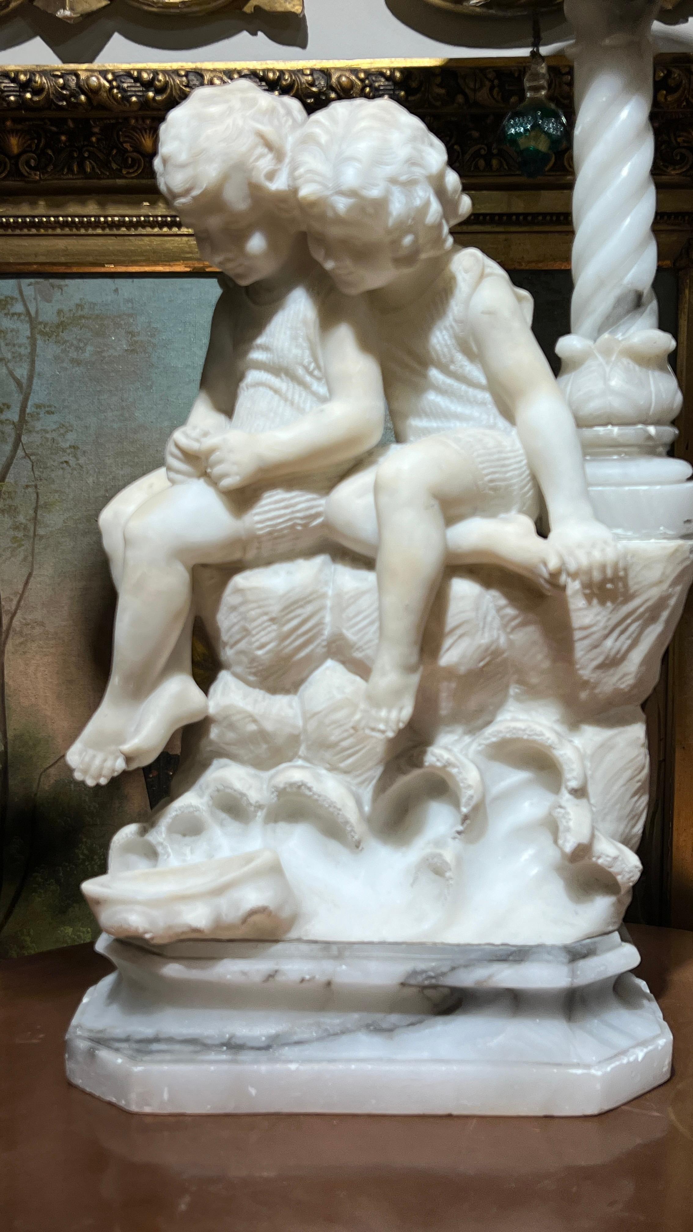 Art déco Très belle art déco  Lampe figurative italienne sculptée en albâtre de Gaspar Mascagni en vente