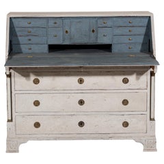 Très beau bureau avec sculptures, 19e siècle