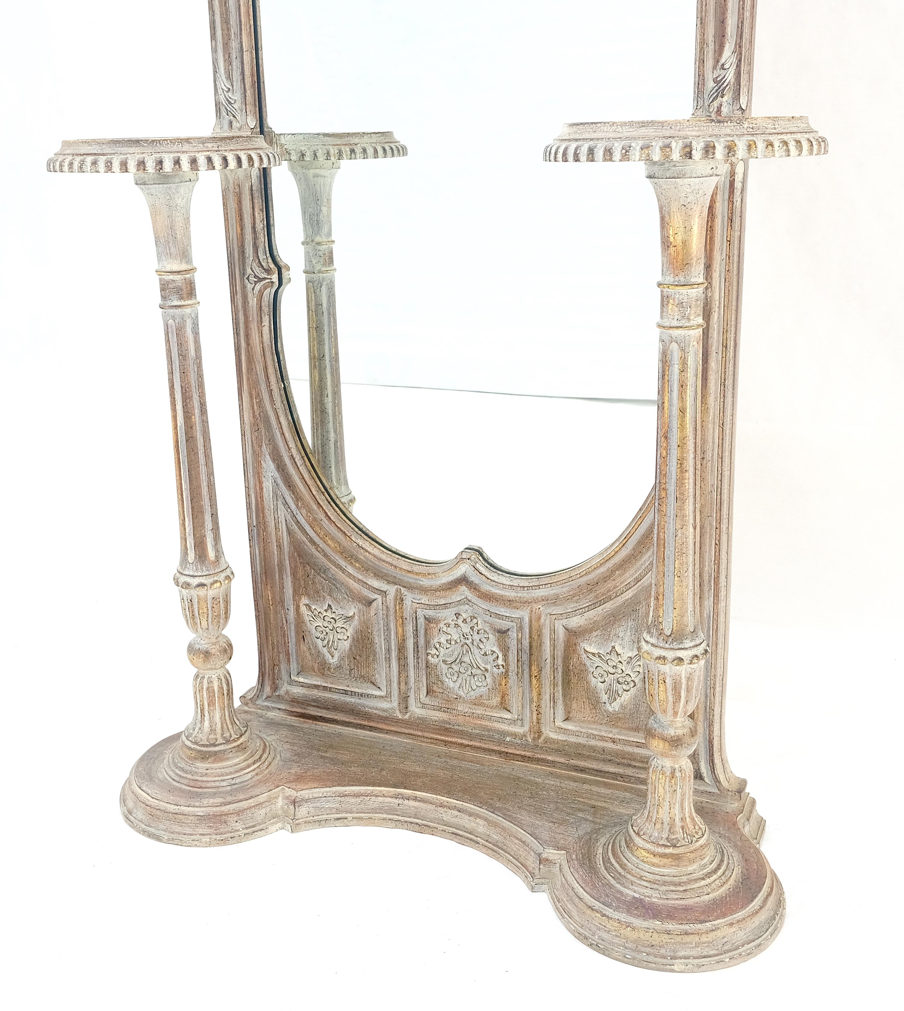 Très beau miroir de quai en bois sculpté et doré avec piédestaux intégrés, porte-fleurs MINT ! en vente 3