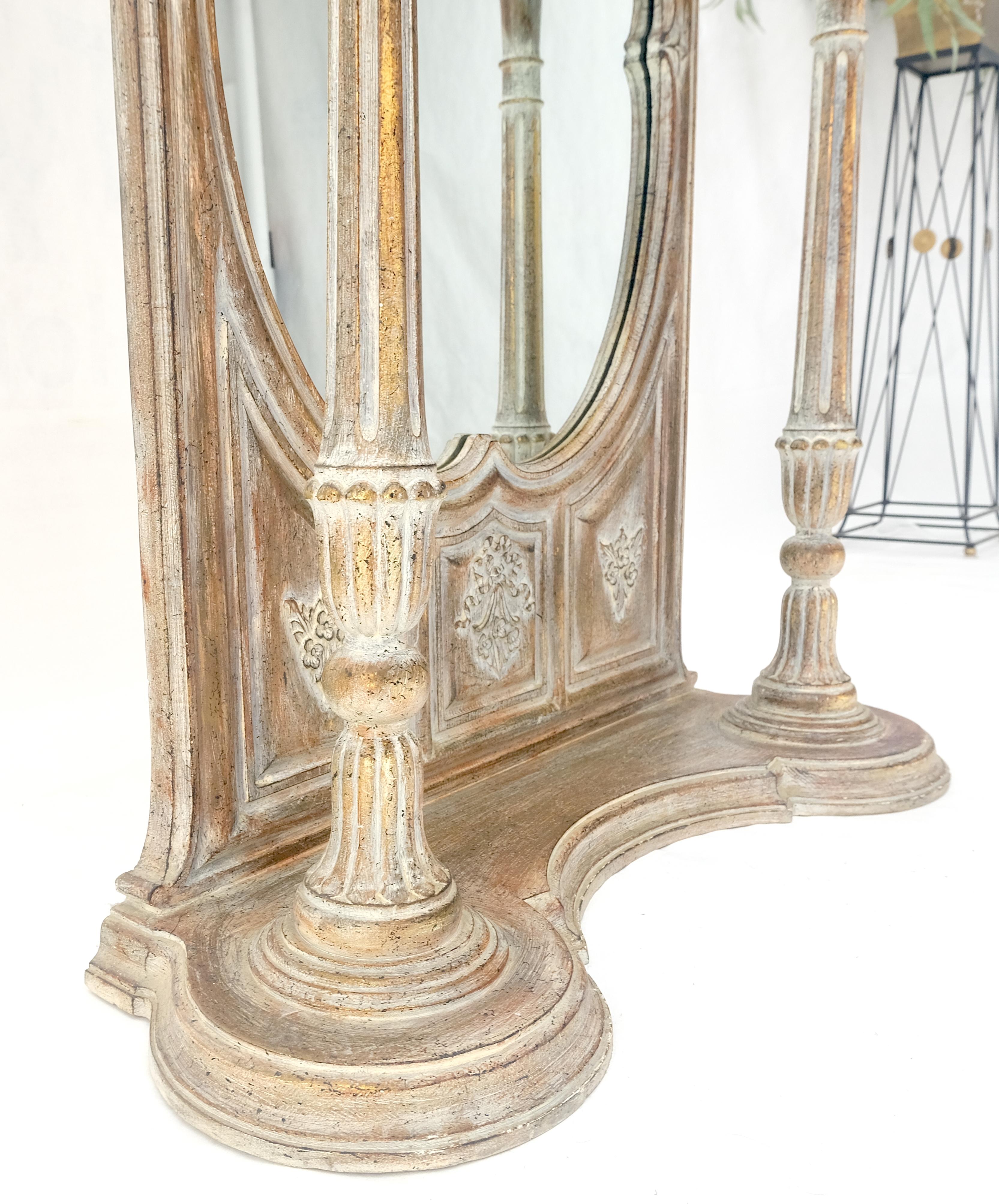 Très beau miroir de quai en bois sculpté et doré avec piédestaux intégrés, porte-fleurs MINT ! en vente 5