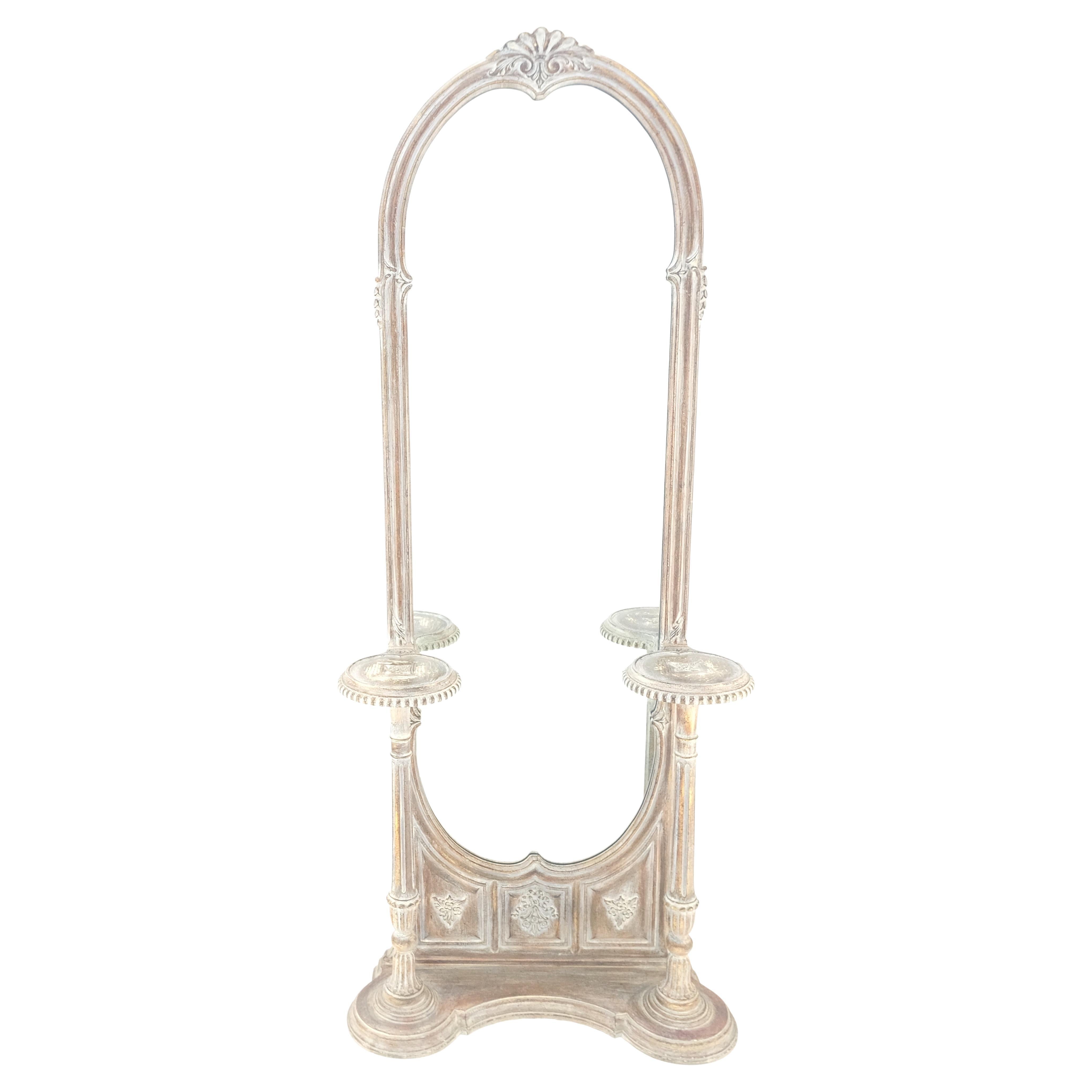 Hollywood Regency Très beau miroir de quai en bois sculpté et doré avec piédestaux intégrés, porte-fleurs MINT ! en vente