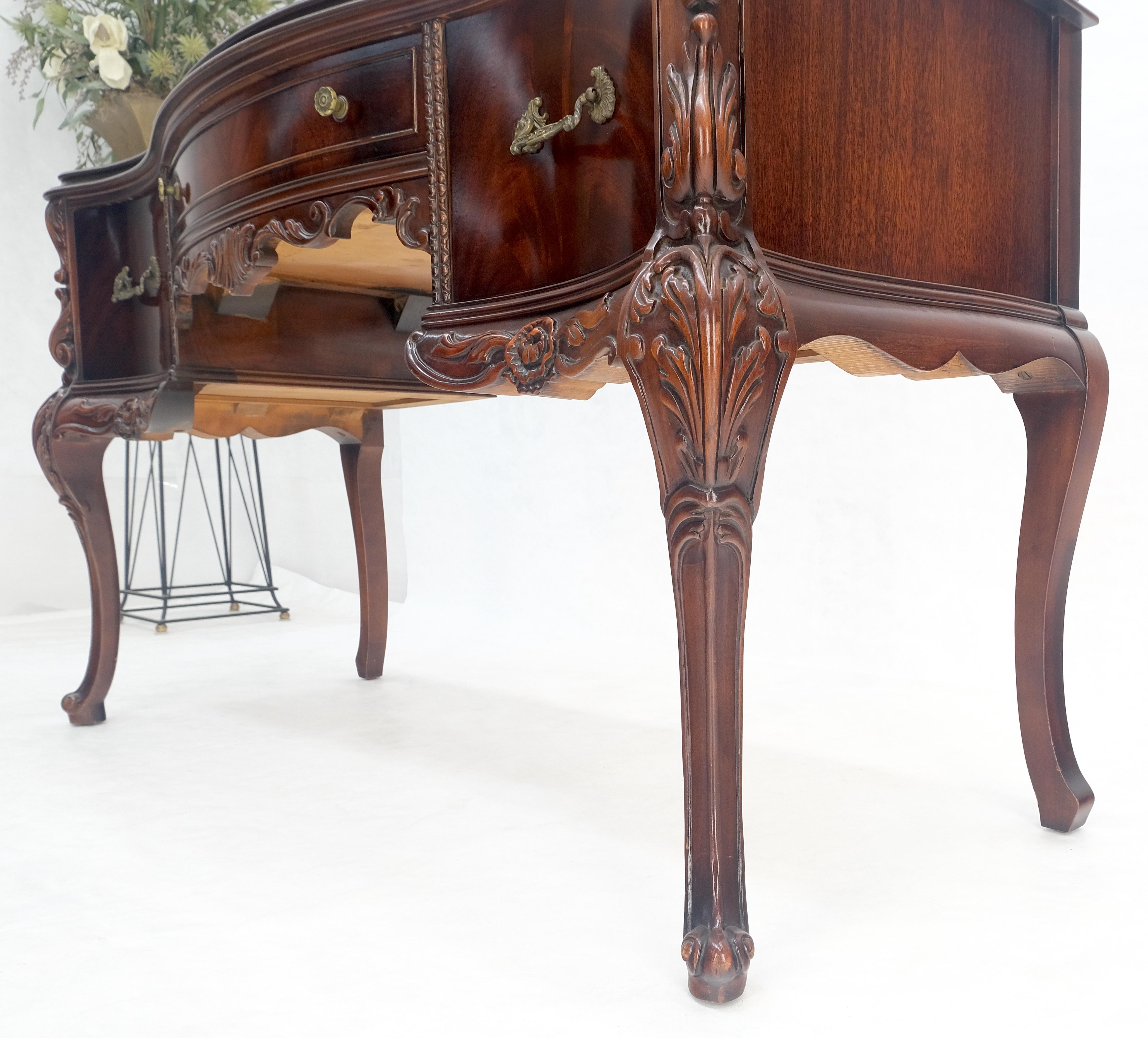 Very Fine Carved Mahogany 3 drawers c1940s Vanity Console Table Writing Desk For Sale 2