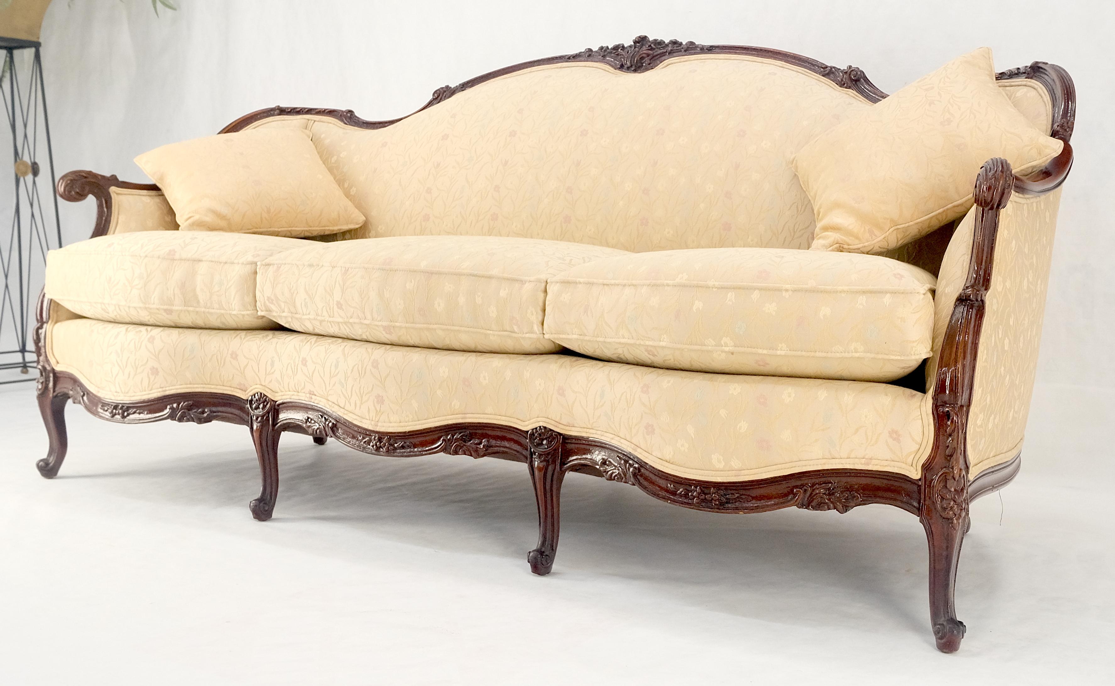 Sehr fein geschnitzt Mahagoni Frame Creme Polsterung Curved Back Französisch Sofa MINT! im Angebot 6