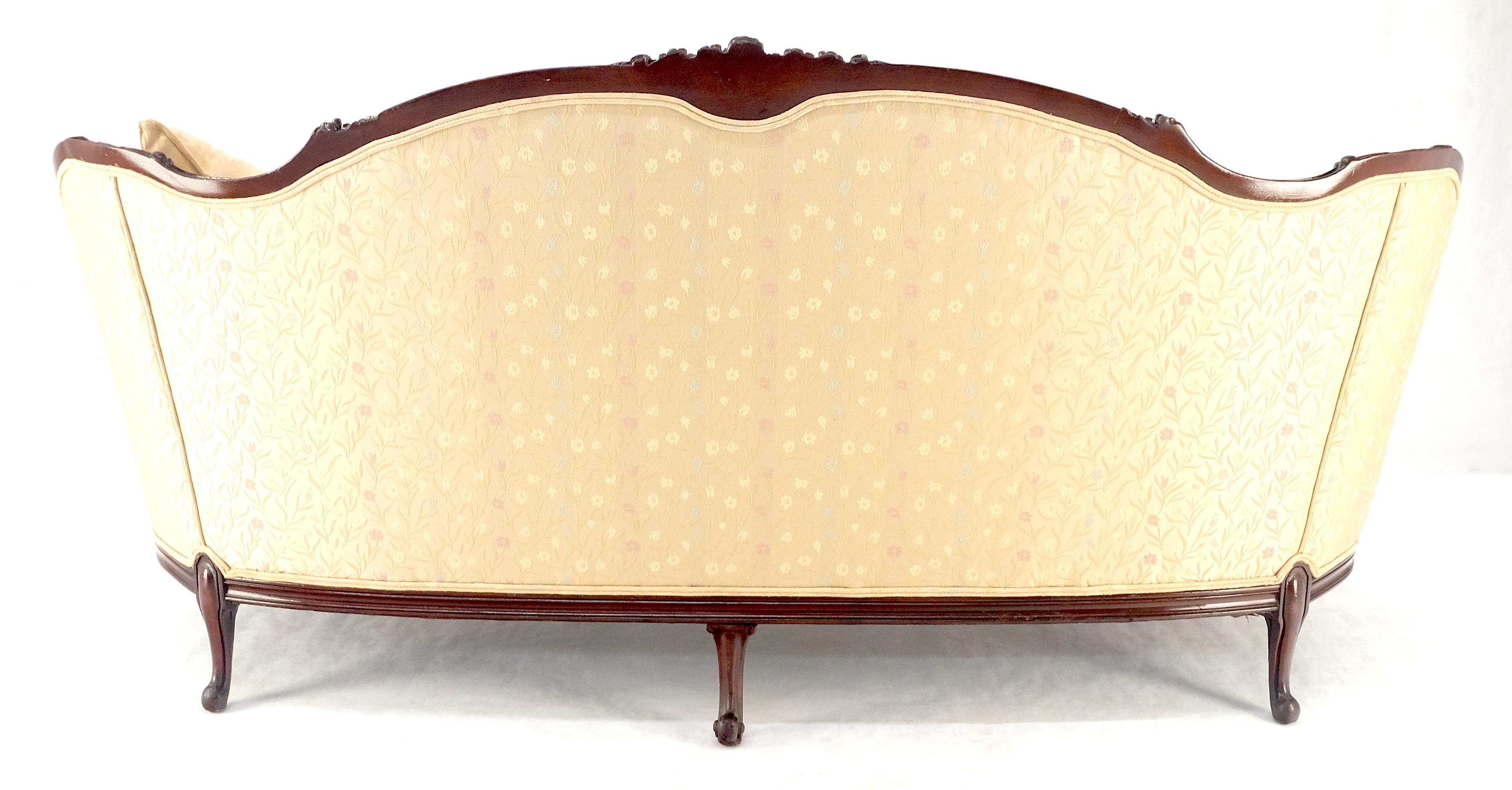 Sehr fein geschnitzt Mahagoni Frame Creme Polsterung Curved Back Französisch Sofa MINT! im Angebot 7