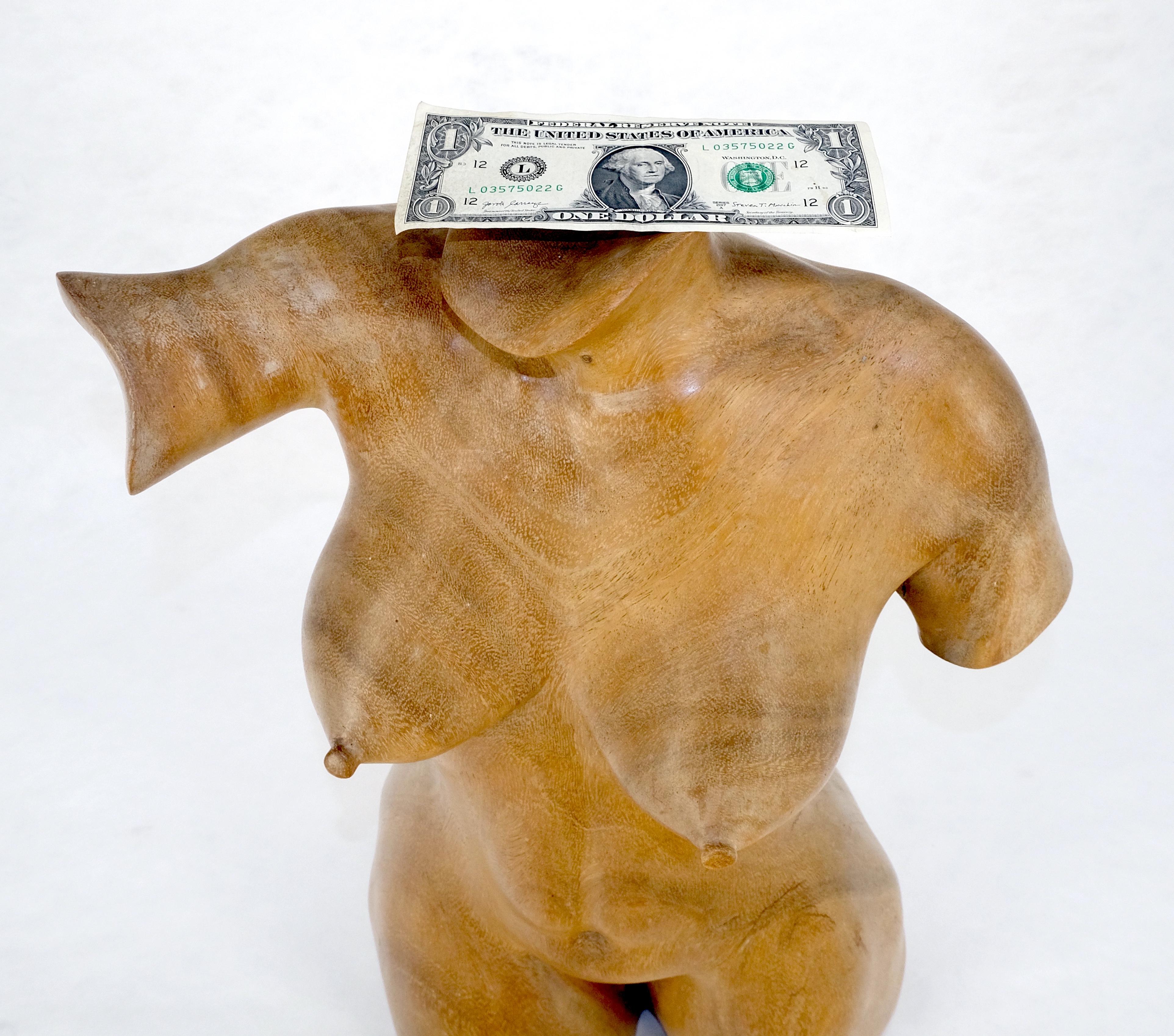 Intagliato a mano Scultura in legno di mango oliato molto fine di un busto femminile nudo MINT in vendita