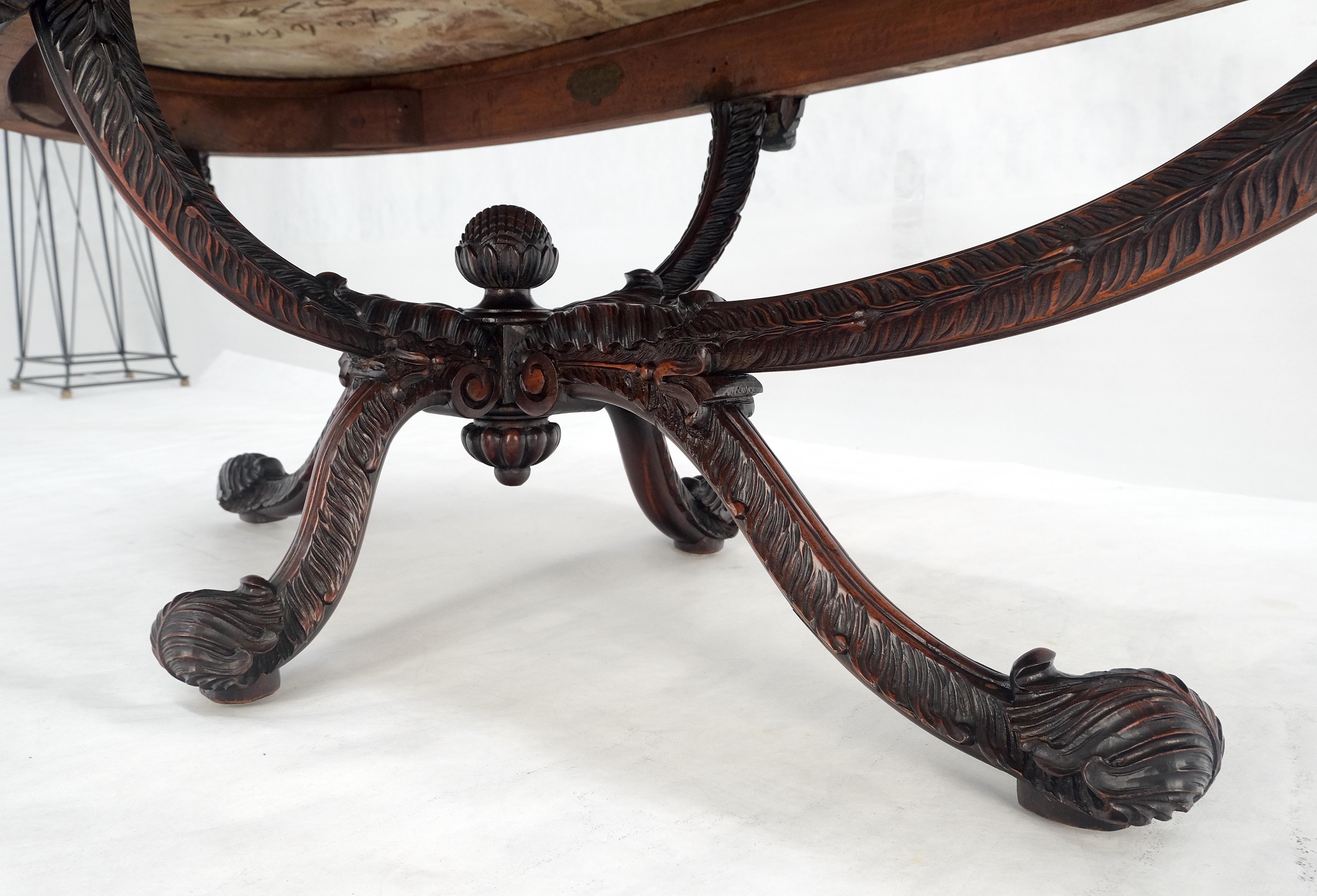 Feiner geschnitzter ovaler Couchtisch mit roter Marmorplatte im Regency-Revival-Stil, MINT 5
