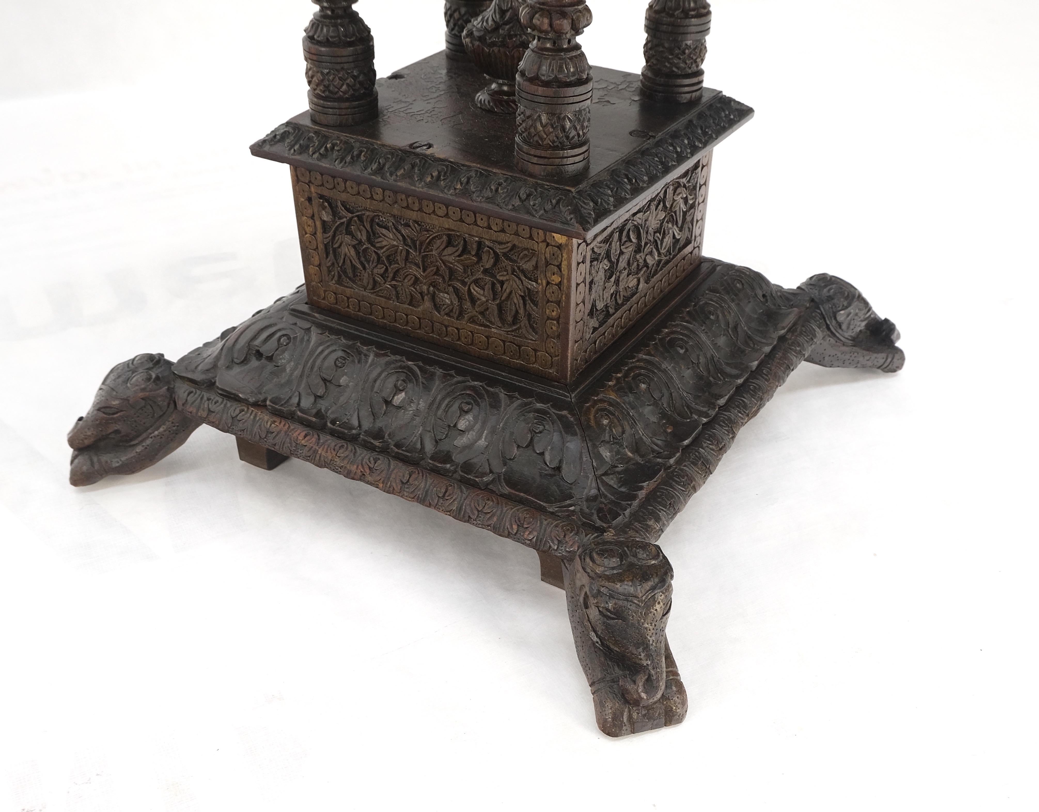 Very Fine Carved Solid Rosewood Asian Oriental Lamp Occasional Stand Table Mint  In Good Condition For Sale In Rockaway, NJ