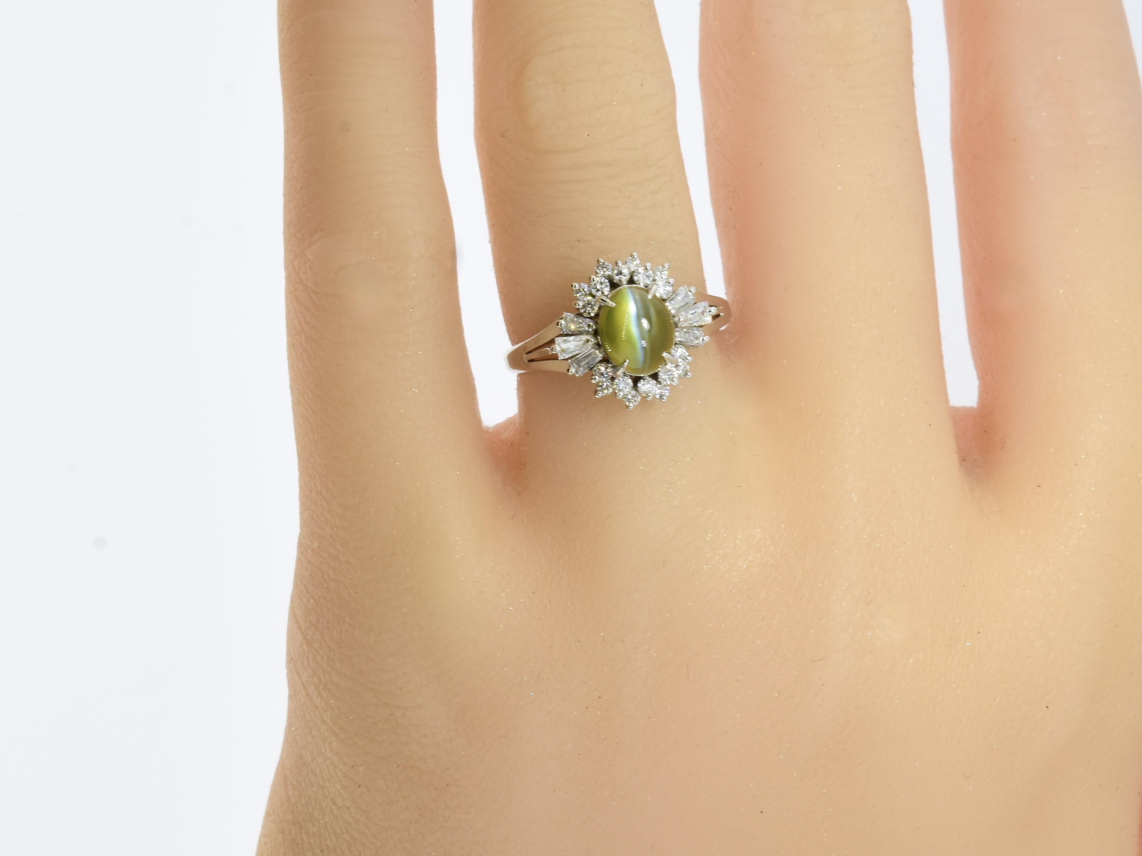 Very Fine Intense color Cat's Eye Chrysoberyl & White Diamond Platinum Ring. For Sale 2
