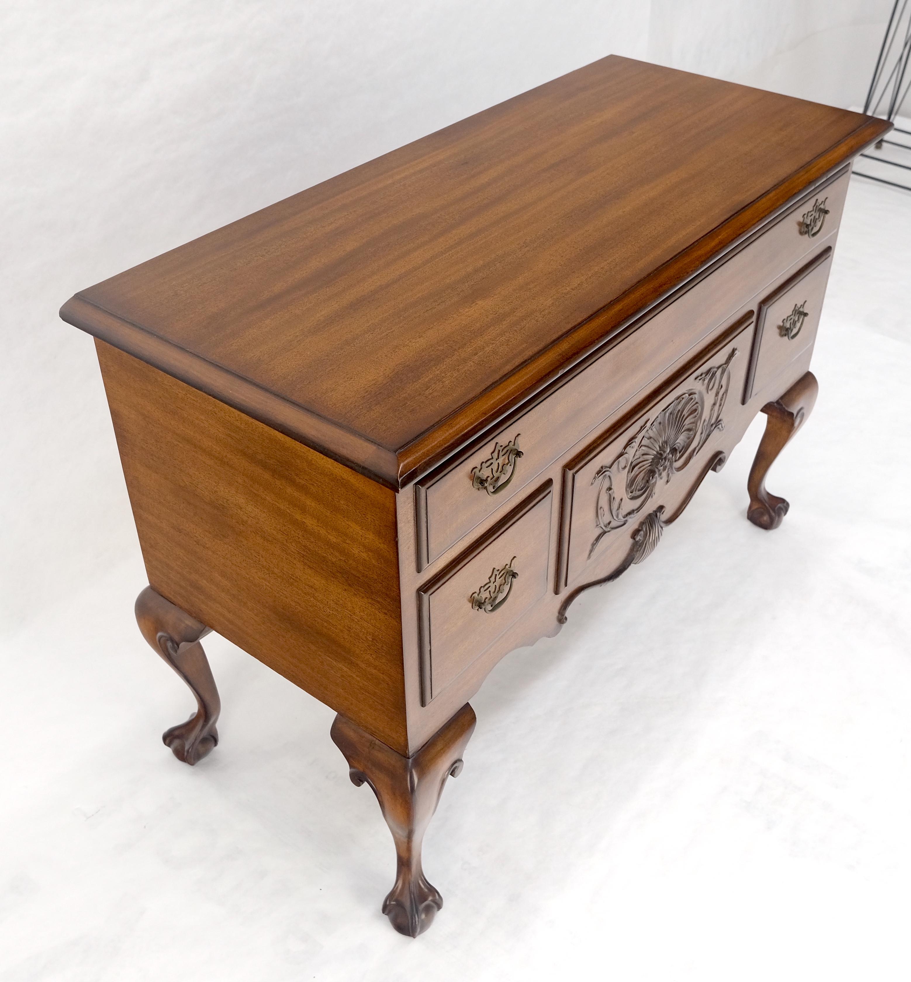 Cassapanca Hope in cedro molto fine con piedi Ball and Claw Chippendale MINT in vendita 8